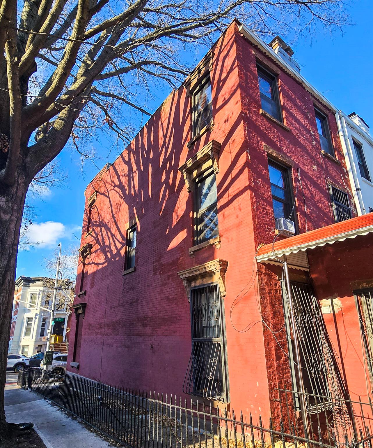 385 6th Avenue, Brooklyn, NY 11215