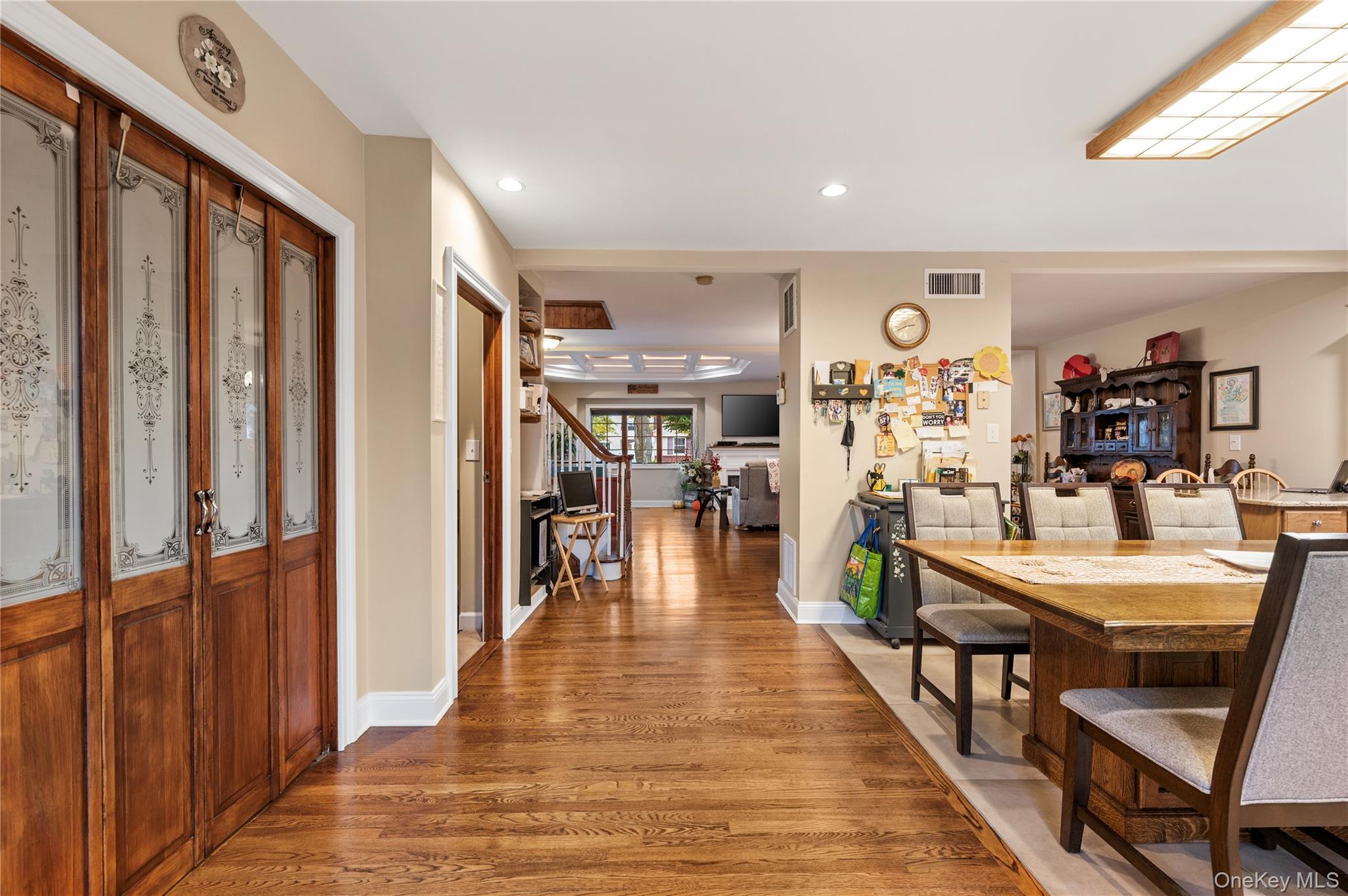 1041 N 4th Street, New Hyde Park, NY 11040