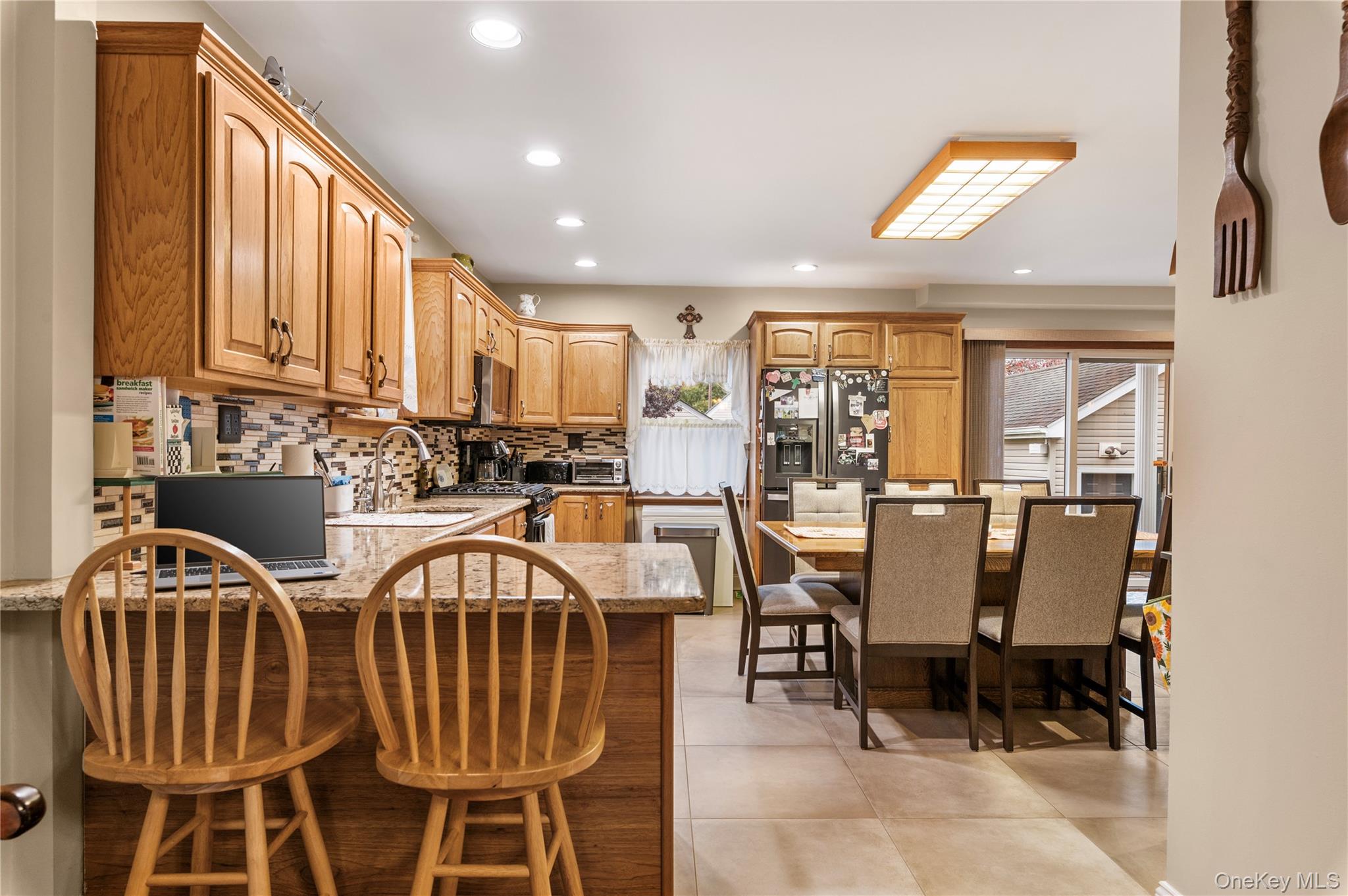 1041 N 4th Street, New Hyde Park, NY 11040