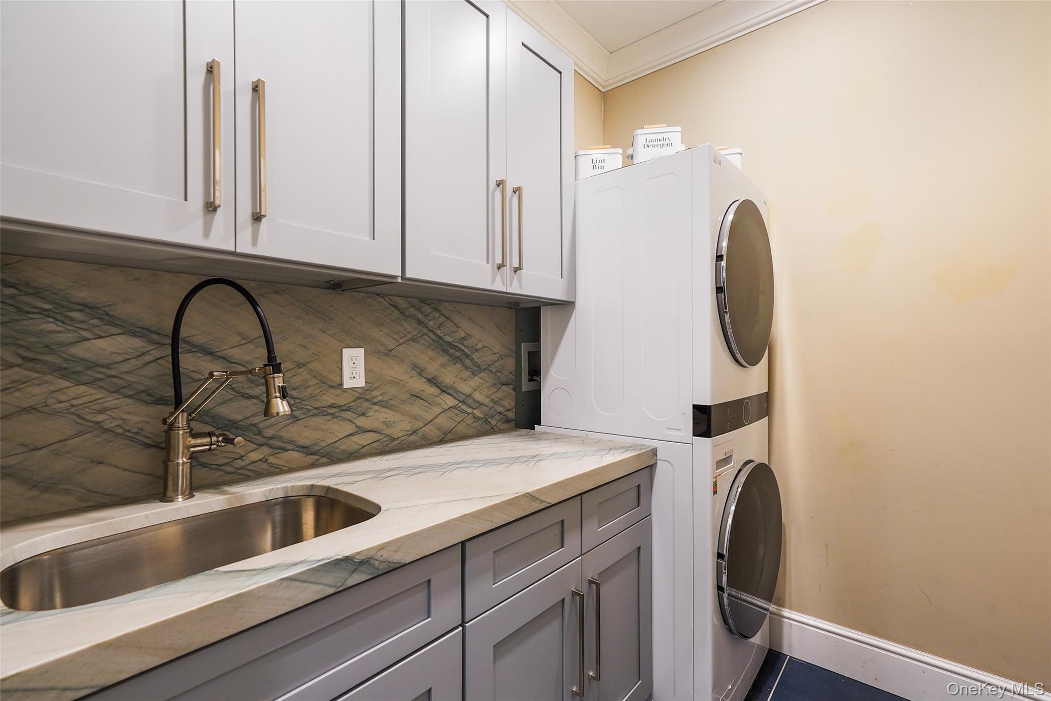 4 Goldman Court, Cortlandt Manor, NY 10567