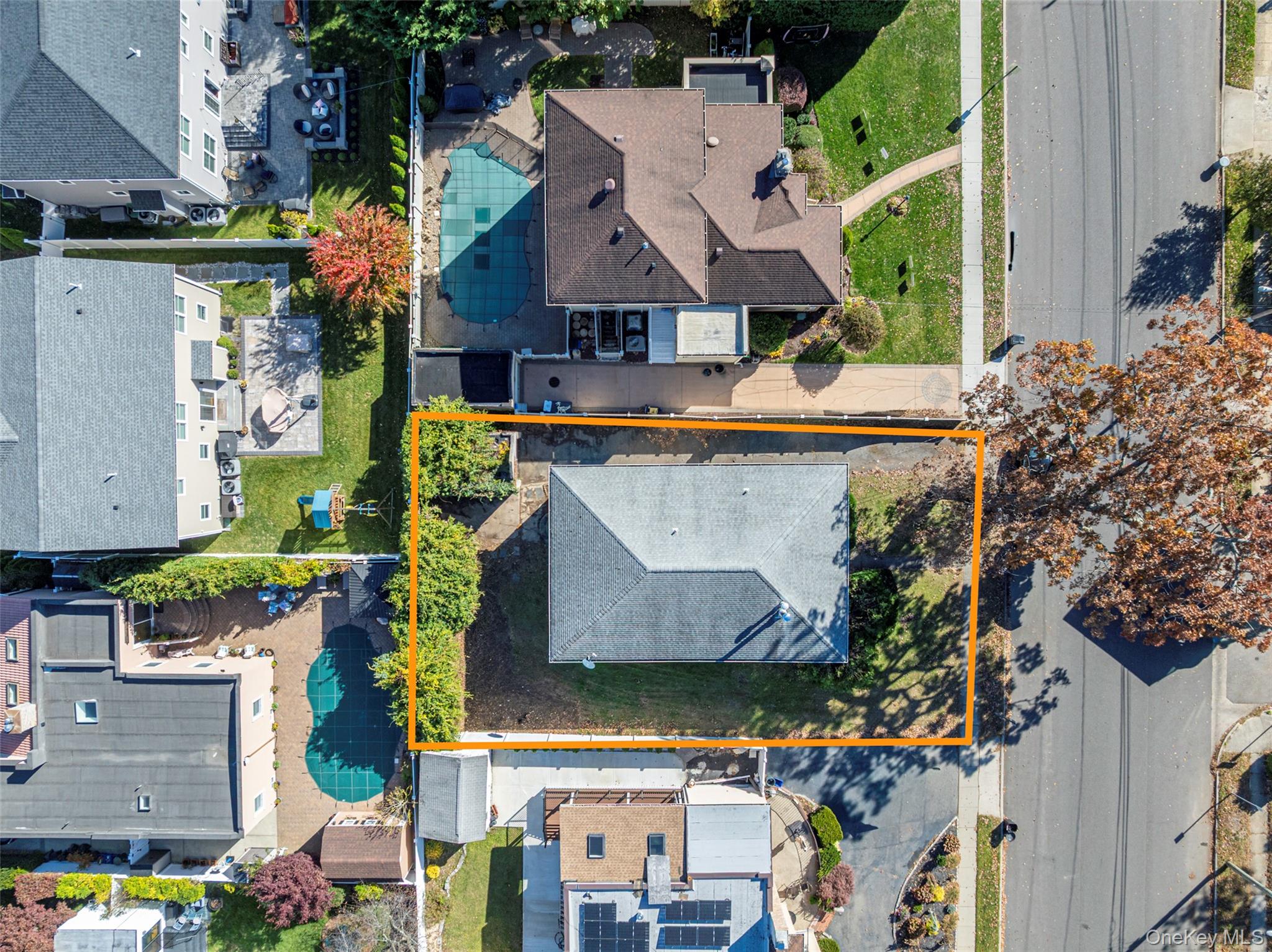 43 Wynsum Avenue, Merrick, NY 11566