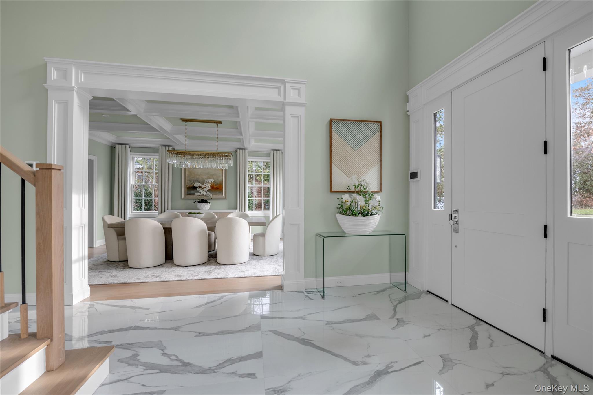 88 Plandome Court, Manhasset, NY 11030