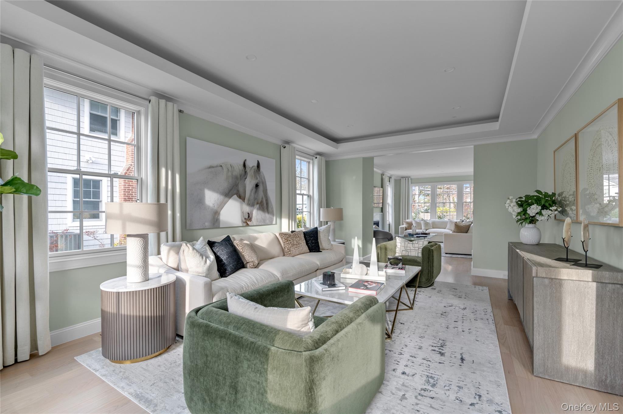 88 Plandome Court, Manhasset, NY 11030