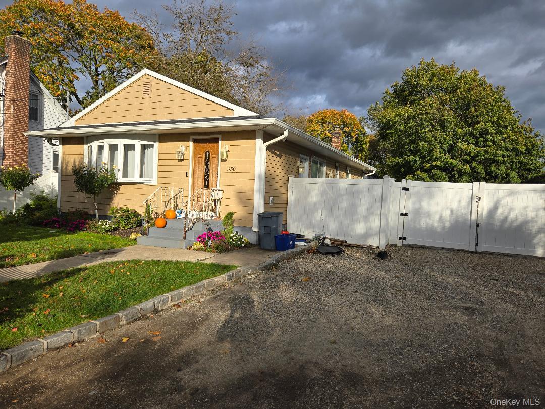 350 Sheridan Street, Westbury, NY 11590