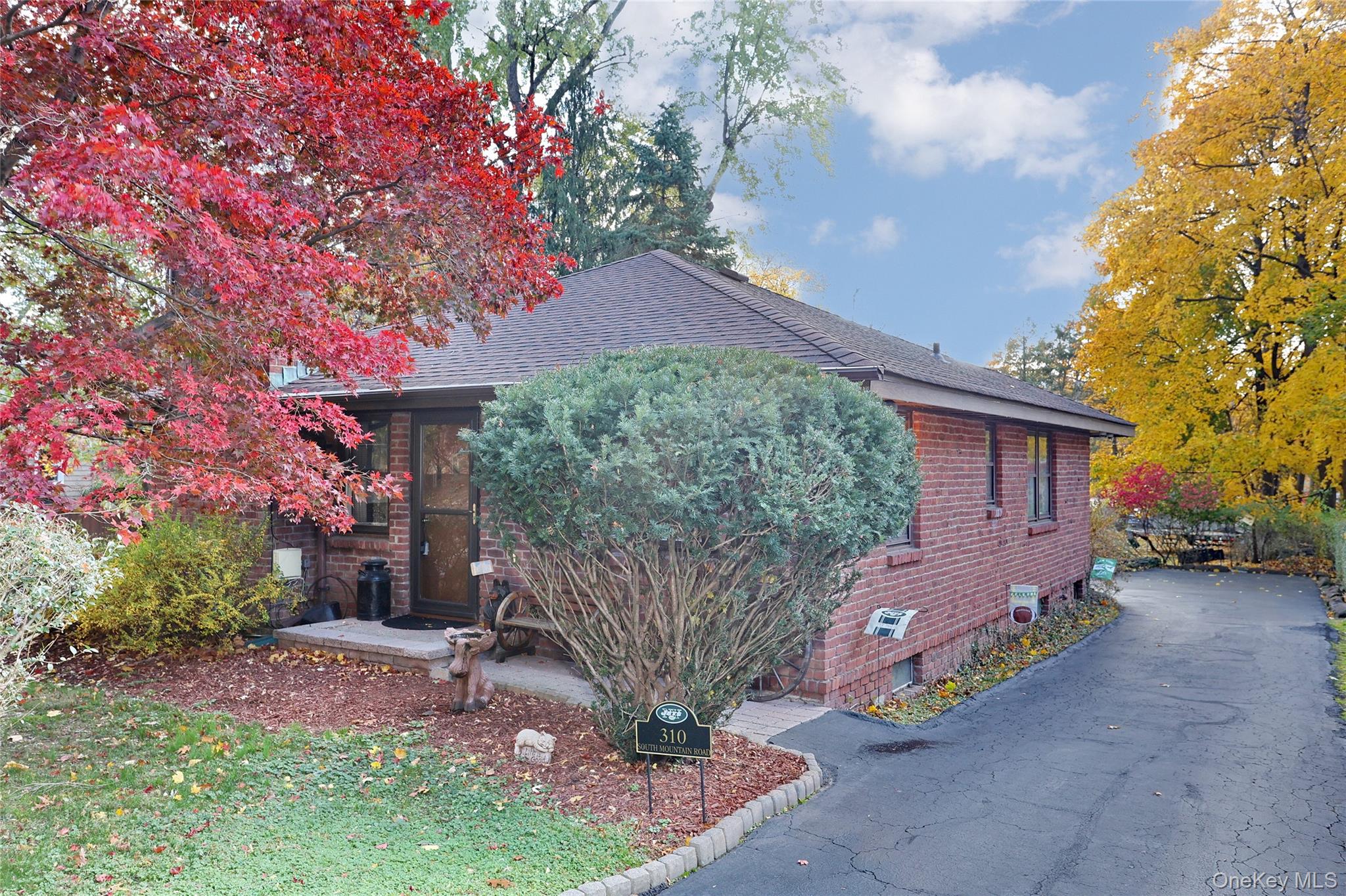 310 S Mountain Road, New City, NY 10956