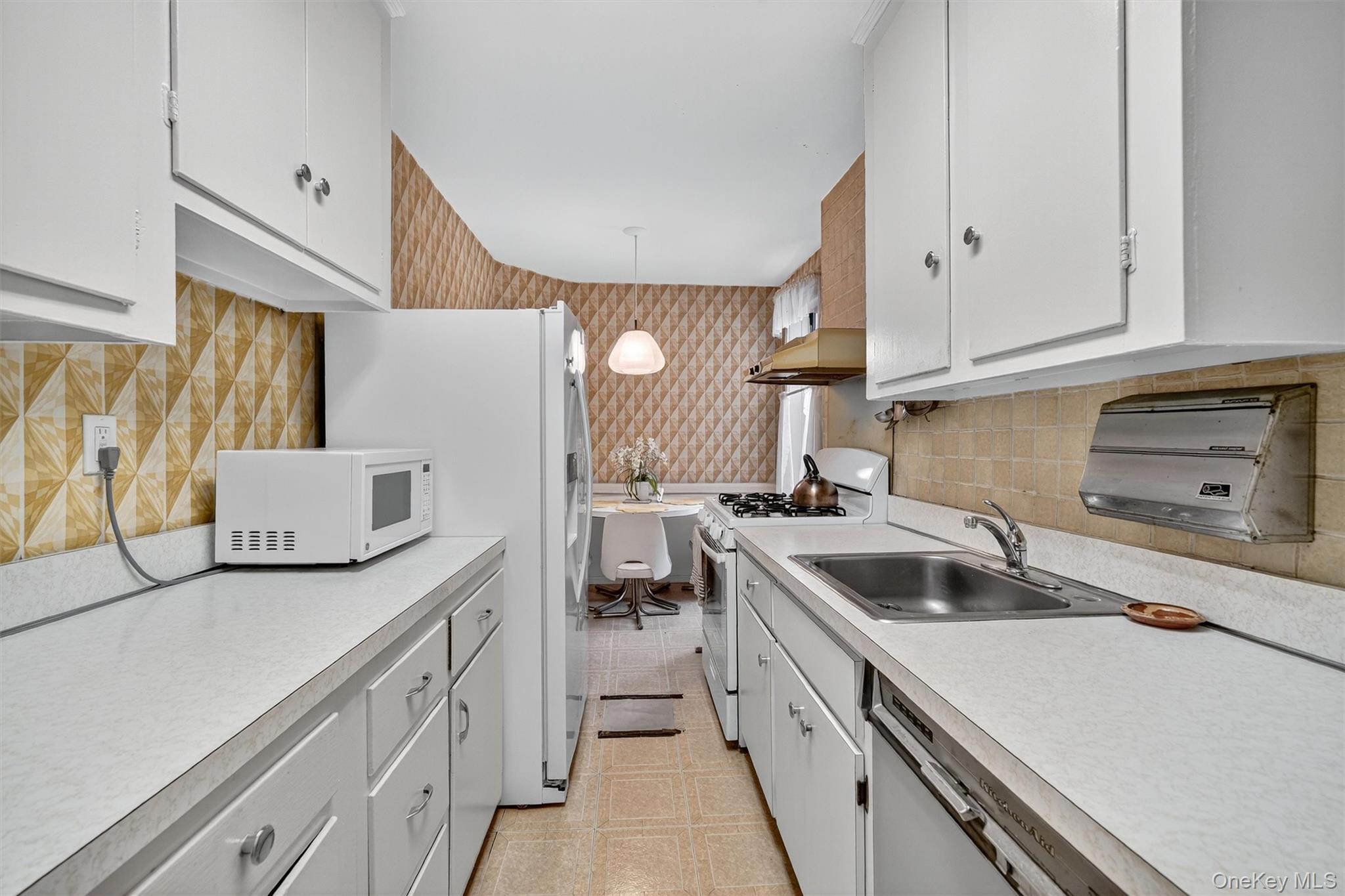 517 Riverdale Avenue # 4A, Yonkers, NY 10705