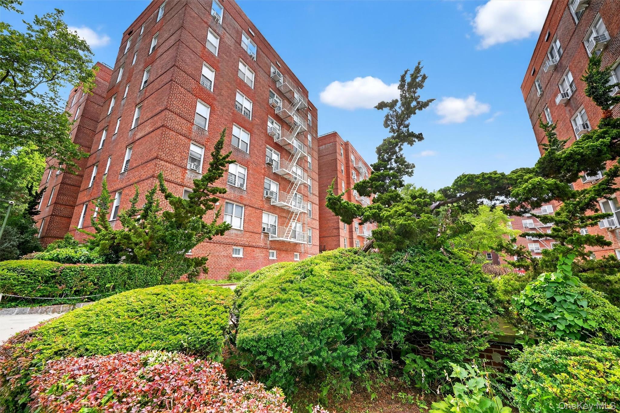 517 Riverdale Avenue # 4A, Yonkers, NY 10705