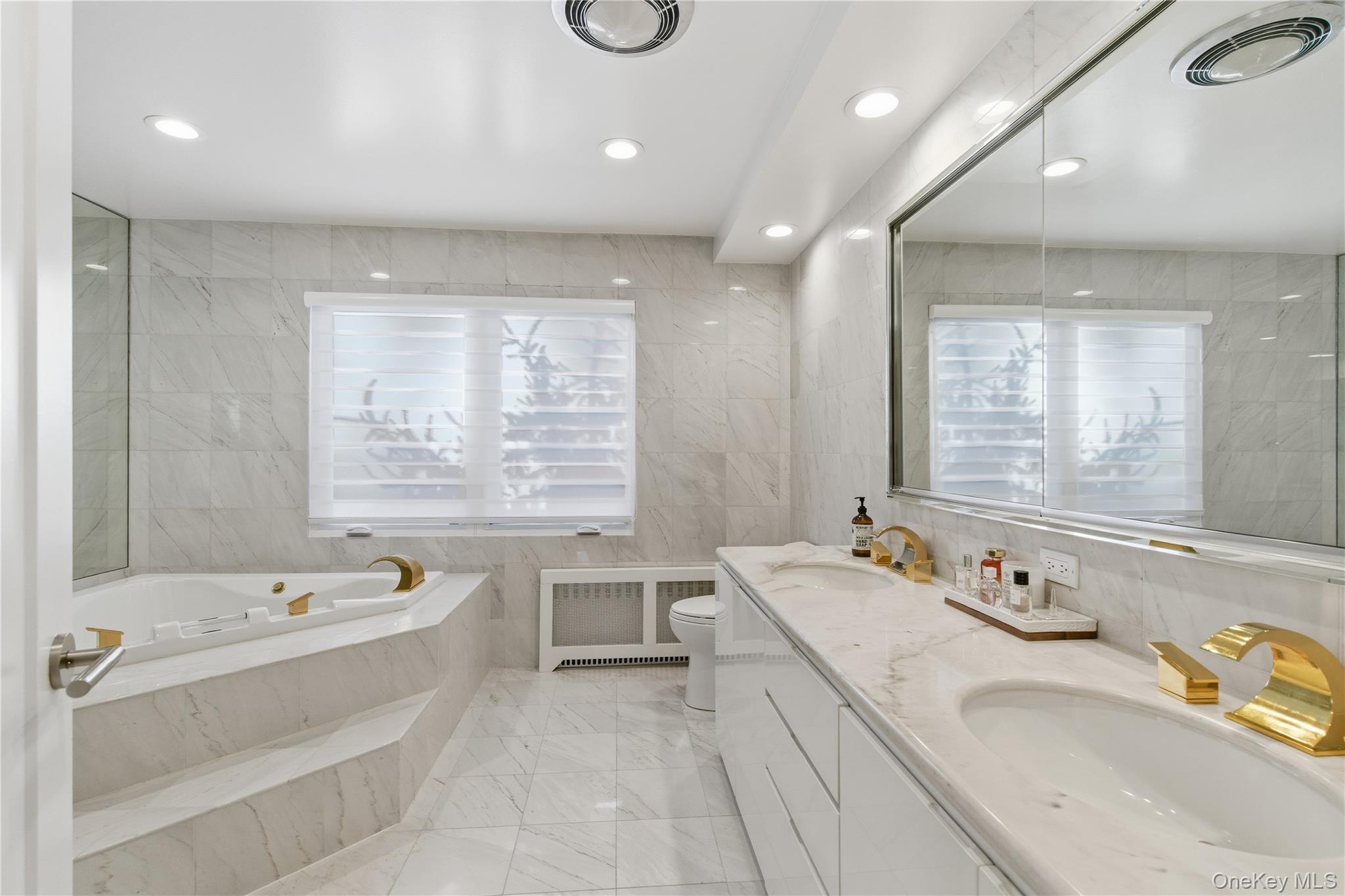 108 Bacon Road, Old Westbury, NY 11568