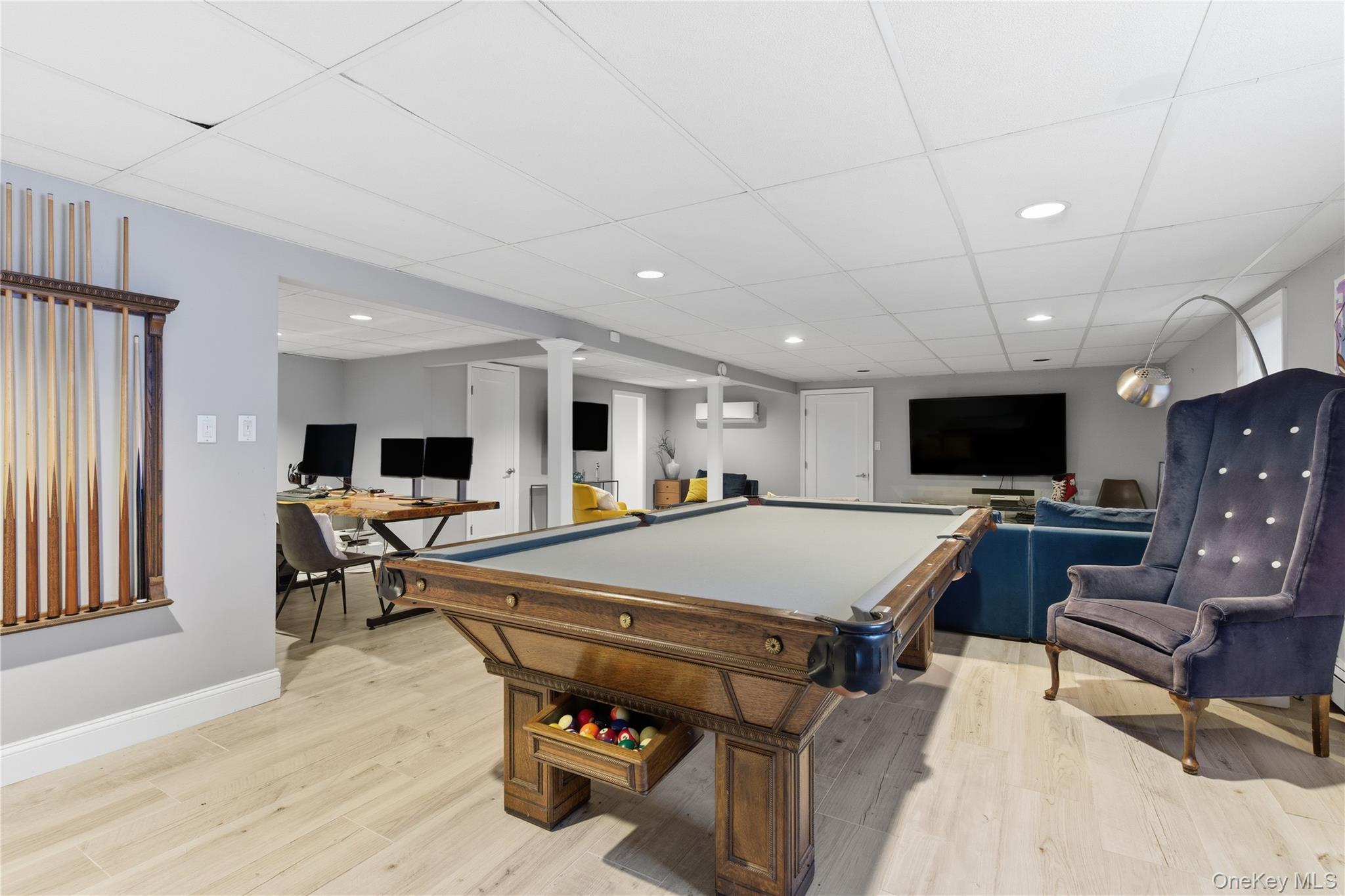 108 Bacon Road, Old Westbury, NY 11568