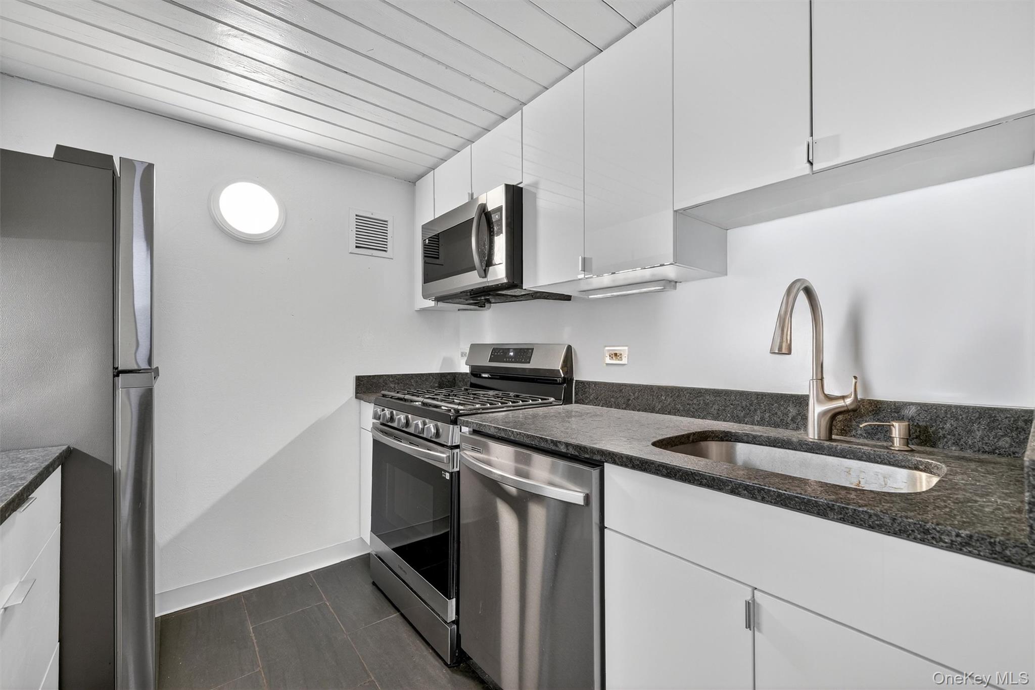 1 Landmark Square # 530, Port Chester, NY 10573