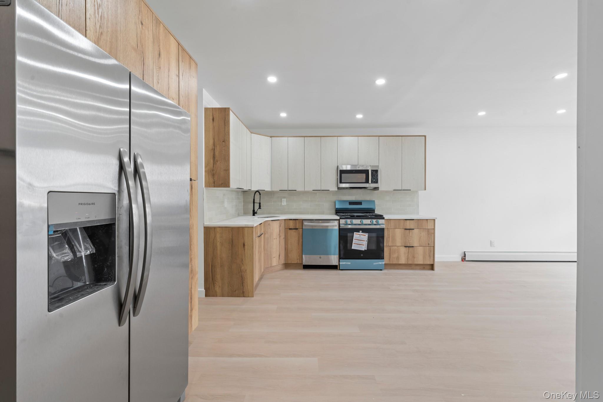 196 Shepherd Avenue, Brooklyn, NY 11208