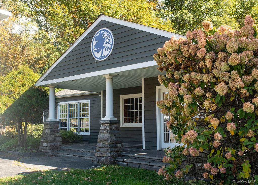 3927 Main Street, Stone Ridge, NY 12484