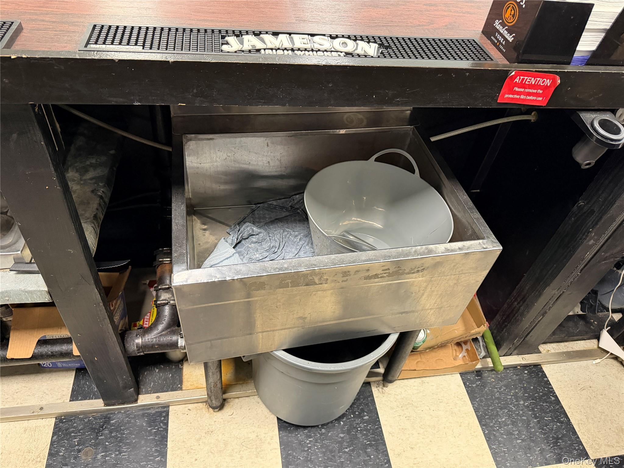 756 S South 5th Avenue, Mount Vernon, NY 10550