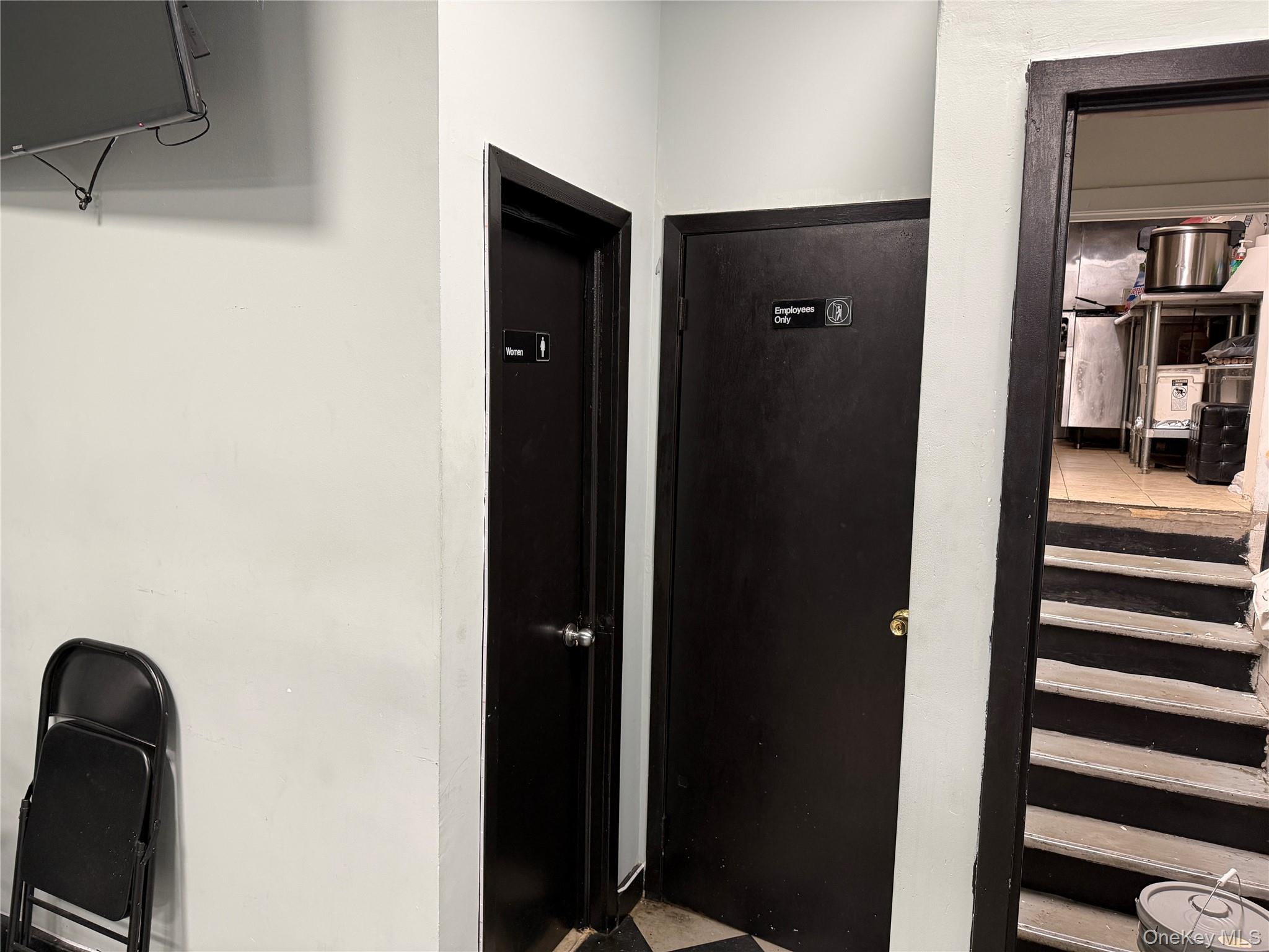 756 S South 5th Avenue, Mount Vernon, NY 10550