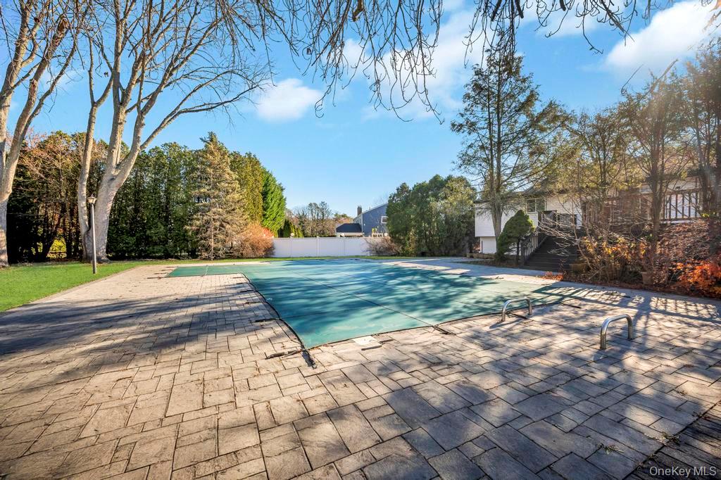 29 Dillon Drive, Dix Hills, NY 11746