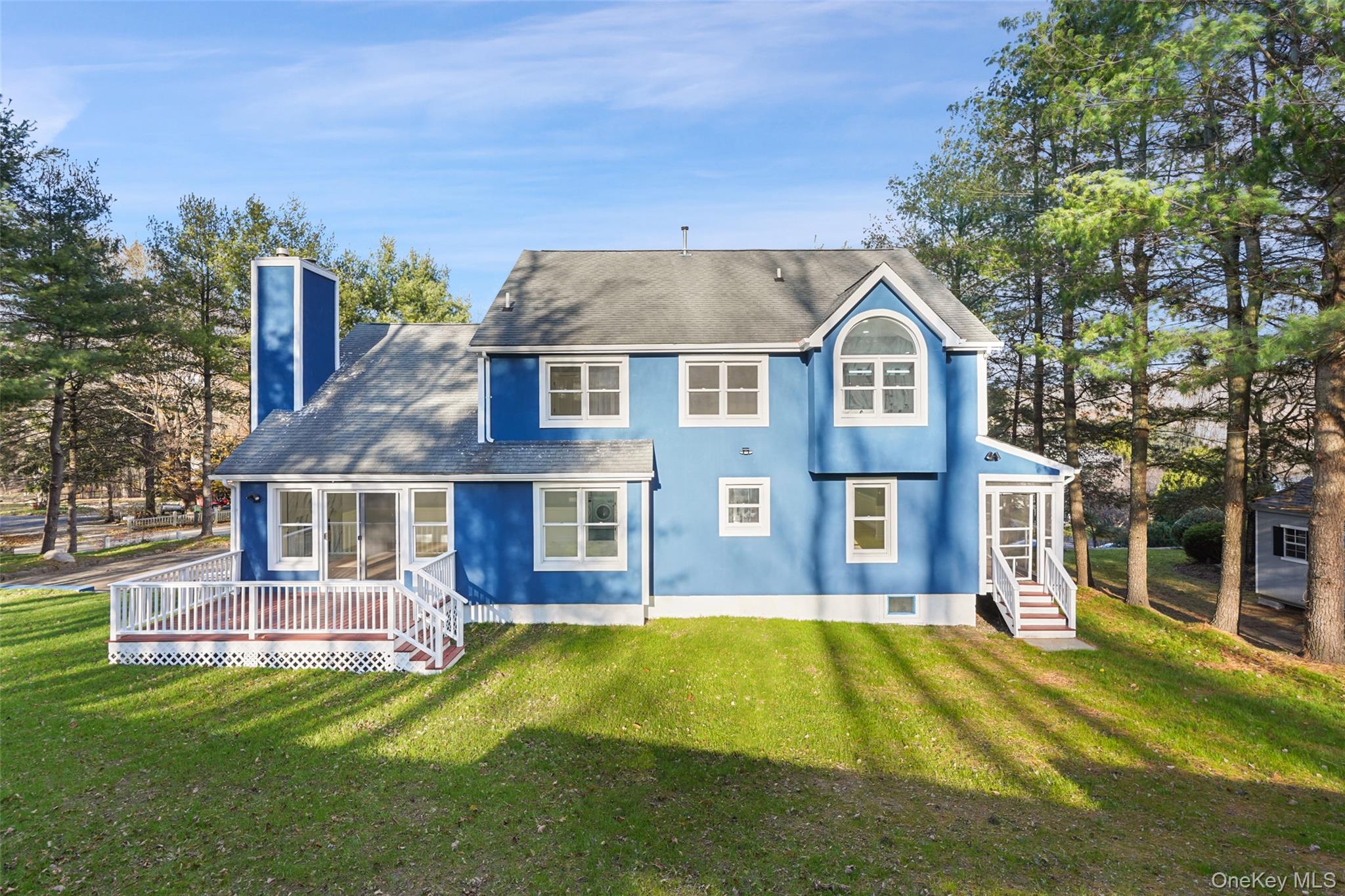 95 Wellington Court, Yorktown Heights, NY 10598