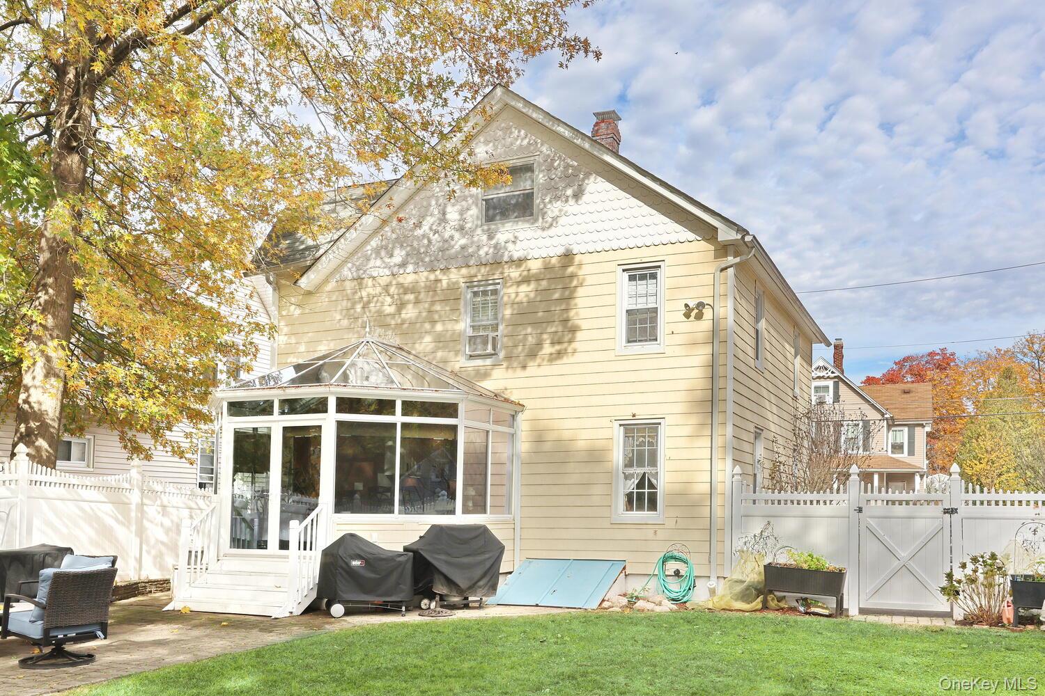 81 E Maple Avenue, Suffern, NY 10901