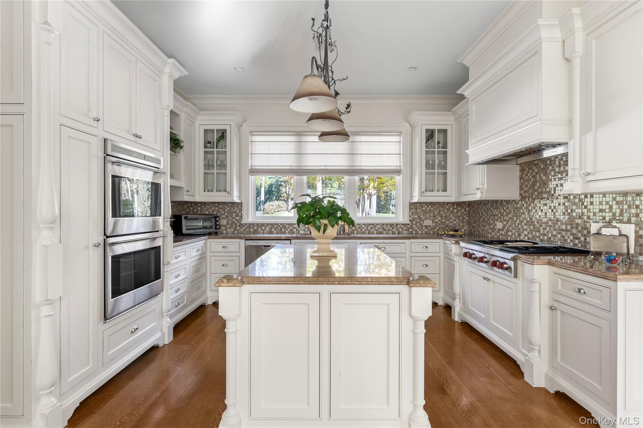 143 Heather Lane, Mill Neck, NY 11765