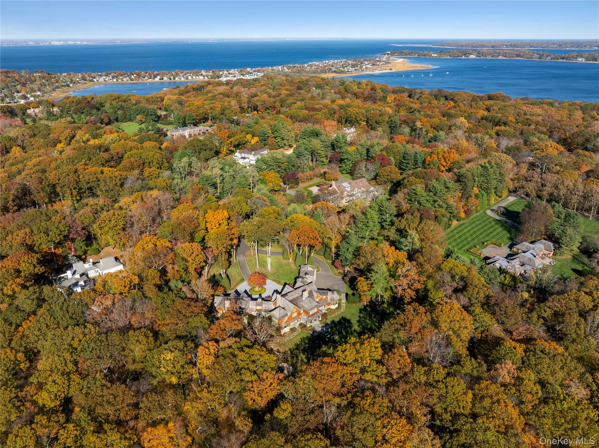 143 Heather Lane, Mill Neck, NY 11765