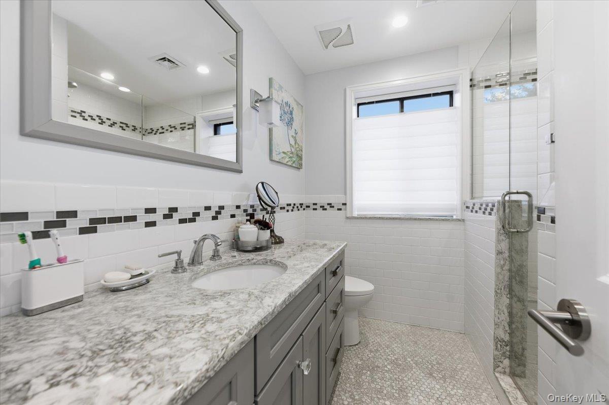 99 S Park Avenue # 311, Rockville Centre, NY 11570