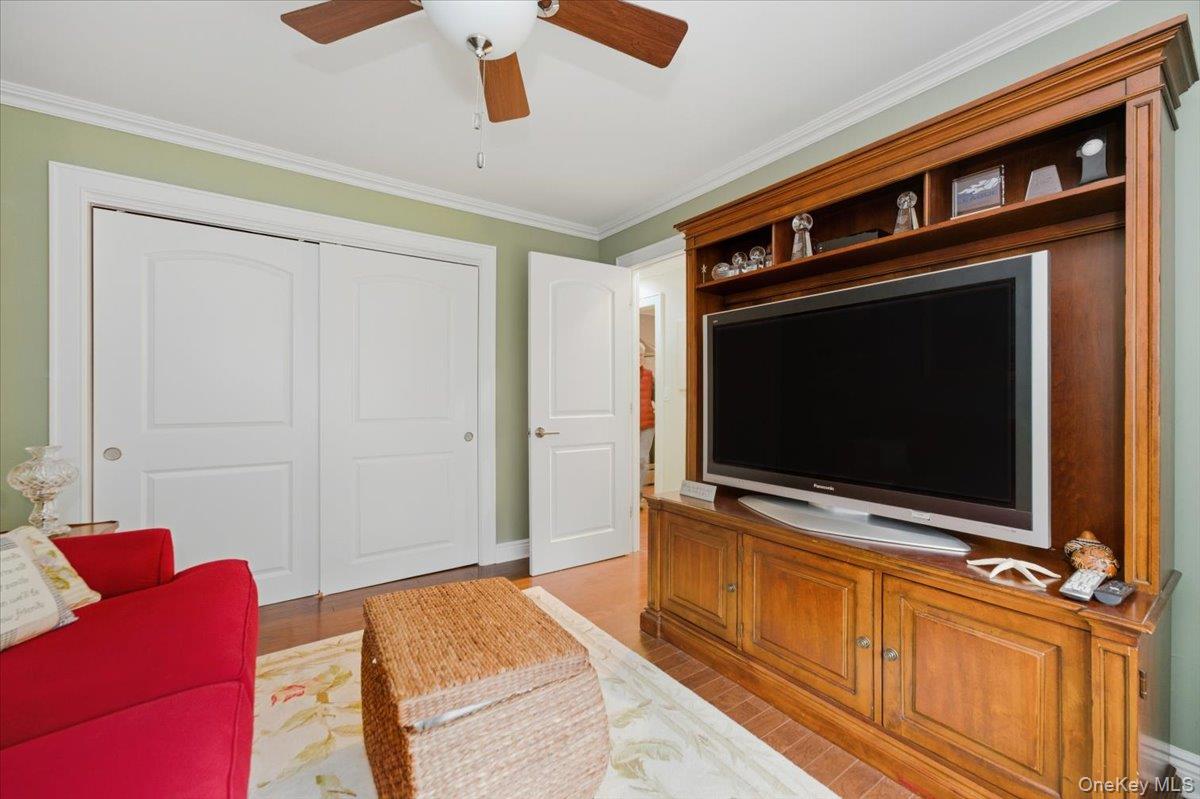 99 S Park Avenue # 311, Rockville Centre, NY 11570