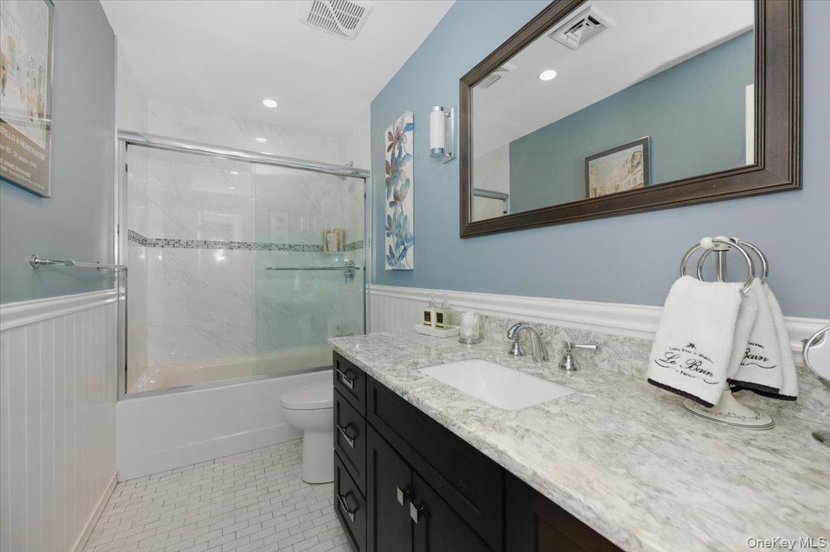 99 S Park Avenue # 311, Rockville Centre, NY 11570