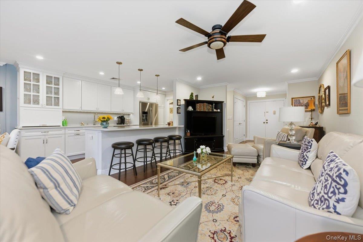 99 S Park Avenue # 311, Rockville Centre, NY 11570