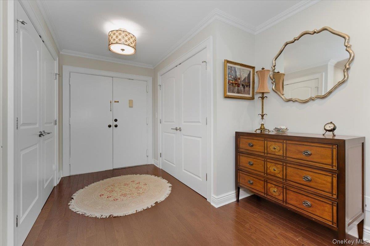 99 S Park Avenue # 311, Rockville Centre, NY 11570