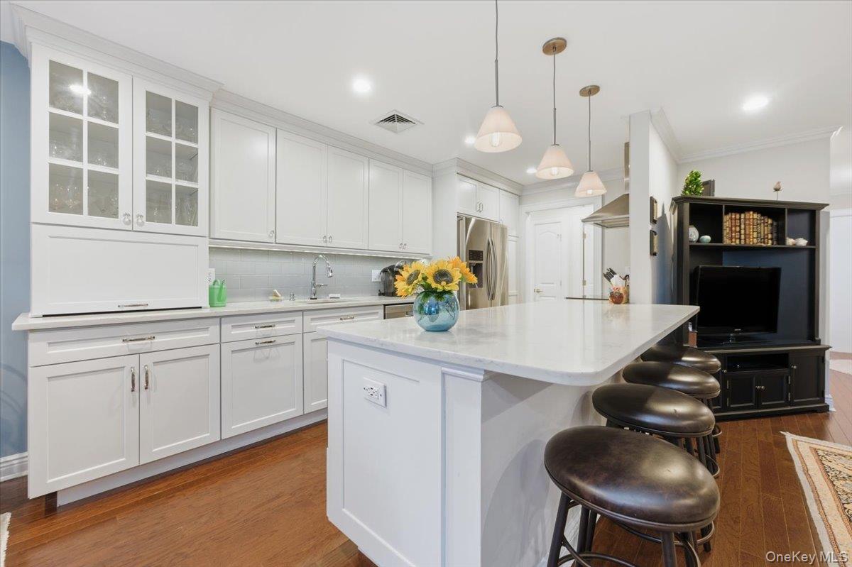 99 S Park Avenue # 311, Rockville Centre, NY 11570