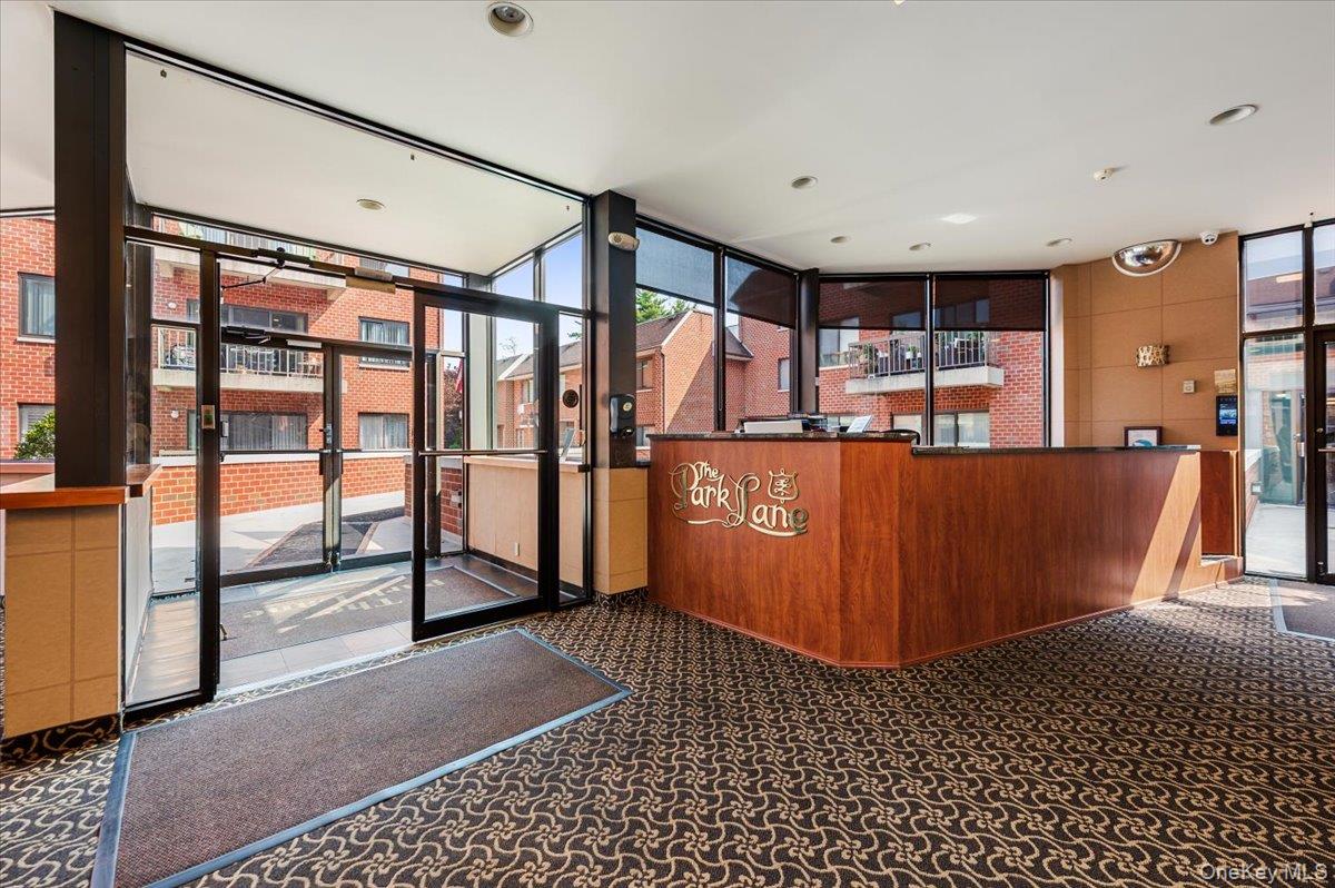 99 S Park Avenue # 311, Rockville Centre, NY 11570