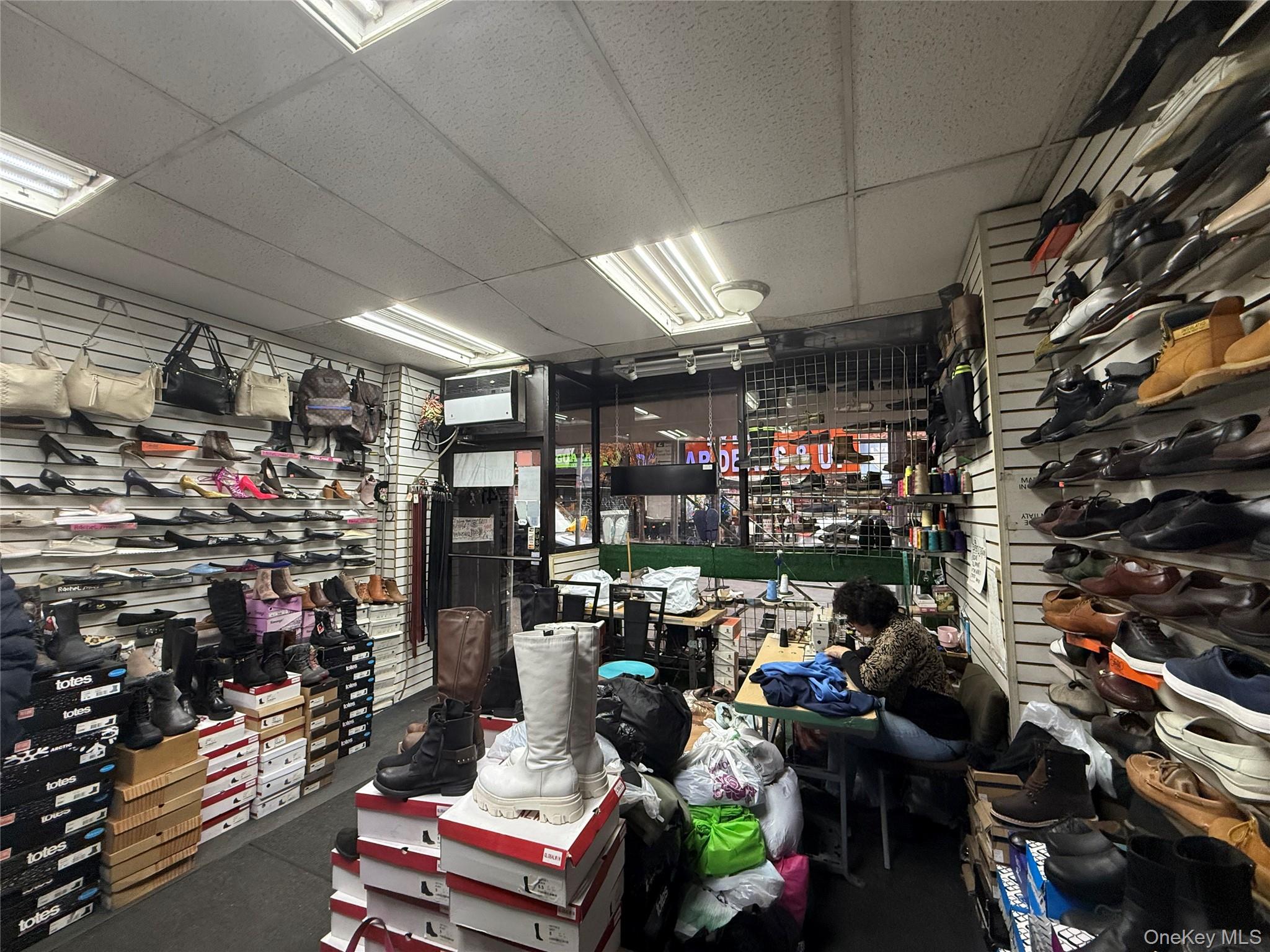 741 Lydig Avenue, Bronx, NY 10462