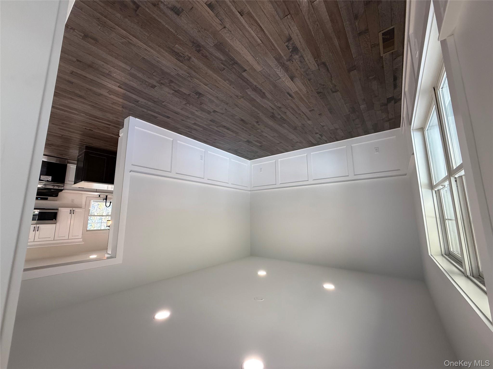 247 N Dunton Avenue, East Patchogue, NY 11772