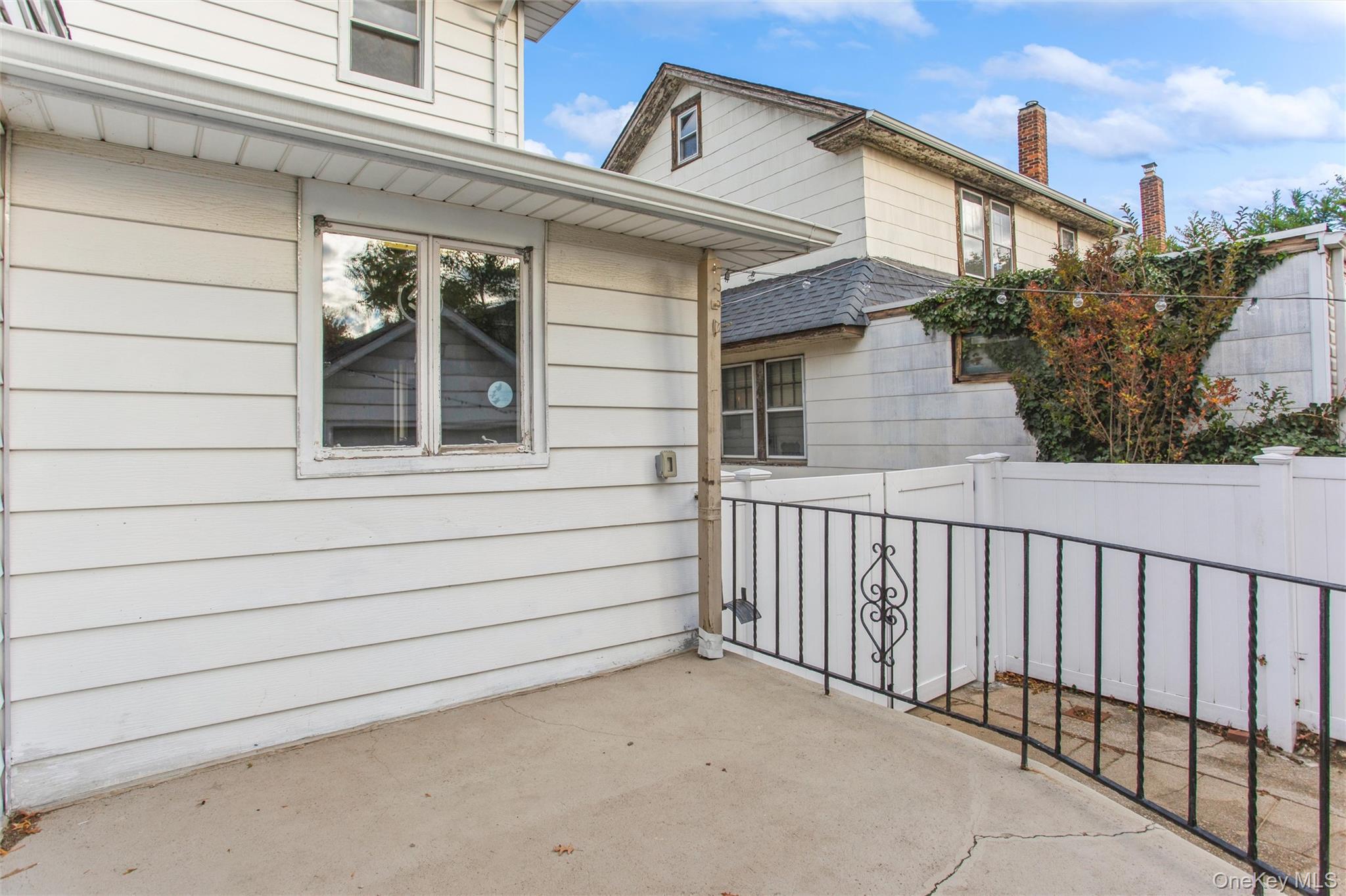 60 Harvard Avenue, Lynbrook, NY 11563