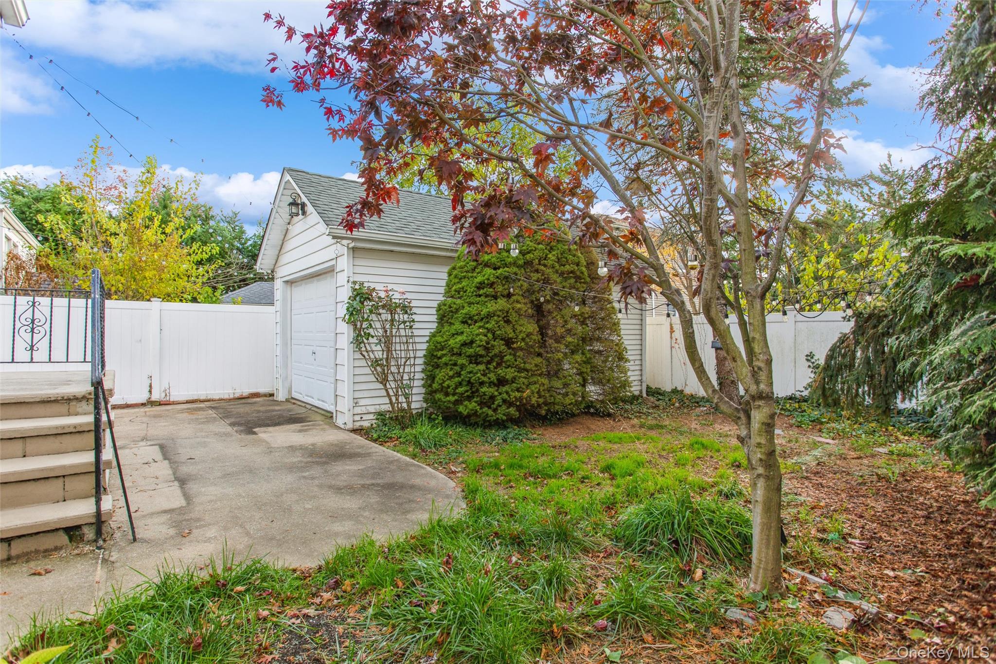 60 Harvard Avenue, Lynbrook, NY 11563