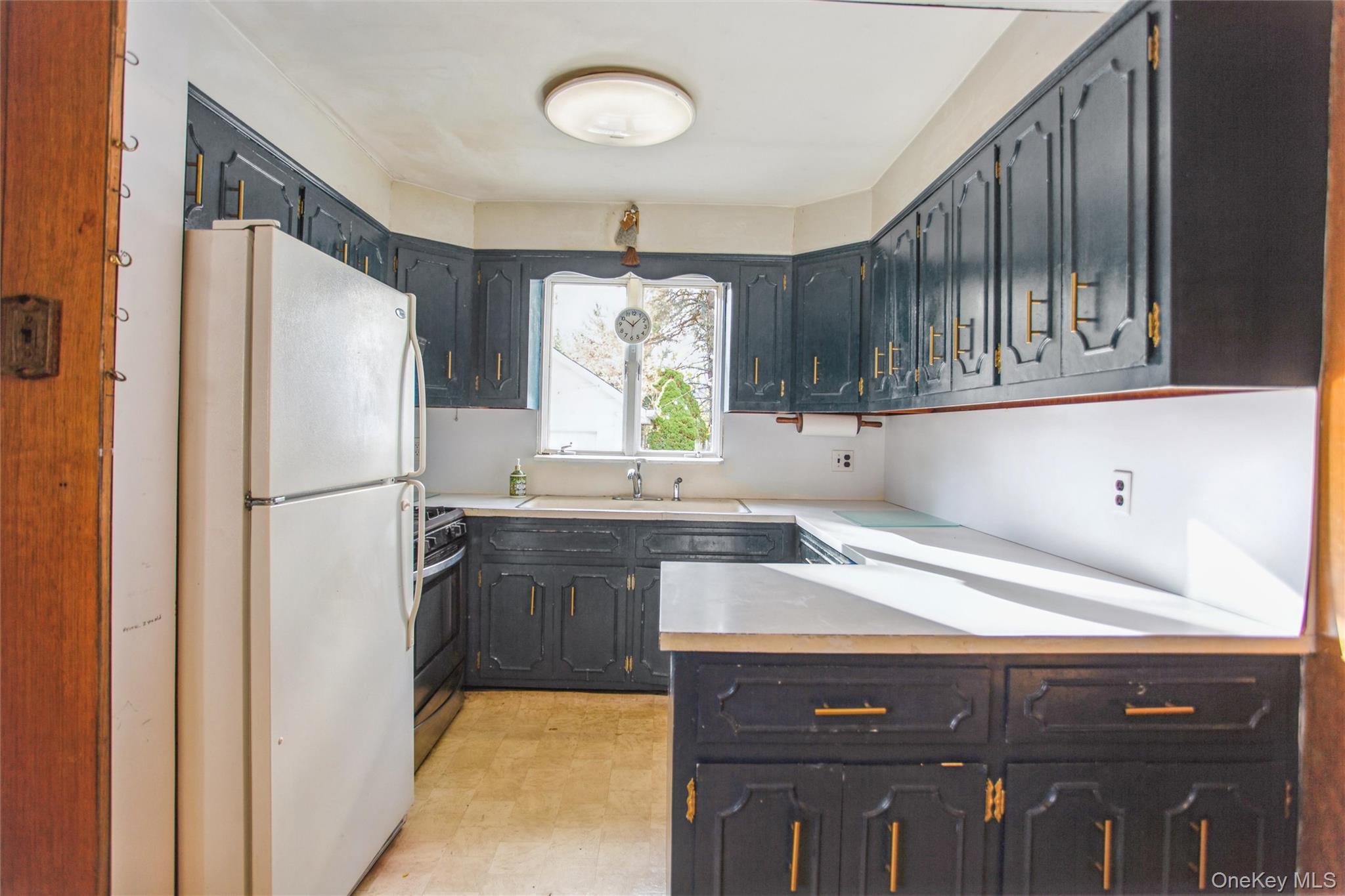 60 Harvard Avenue, Lynbrook, NY 11563