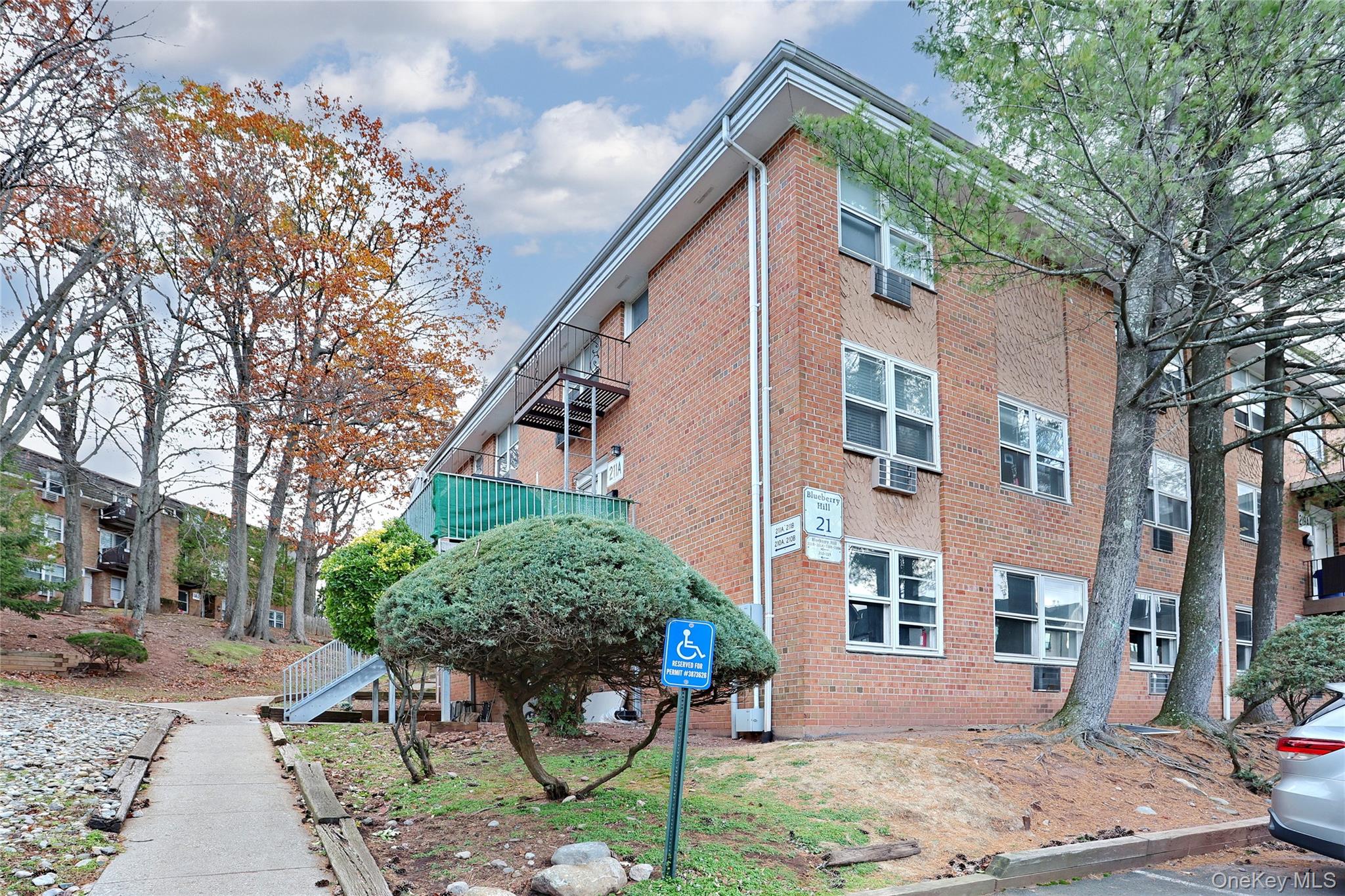 210 Kearsing Parkway # A, Monsey, NY 10952