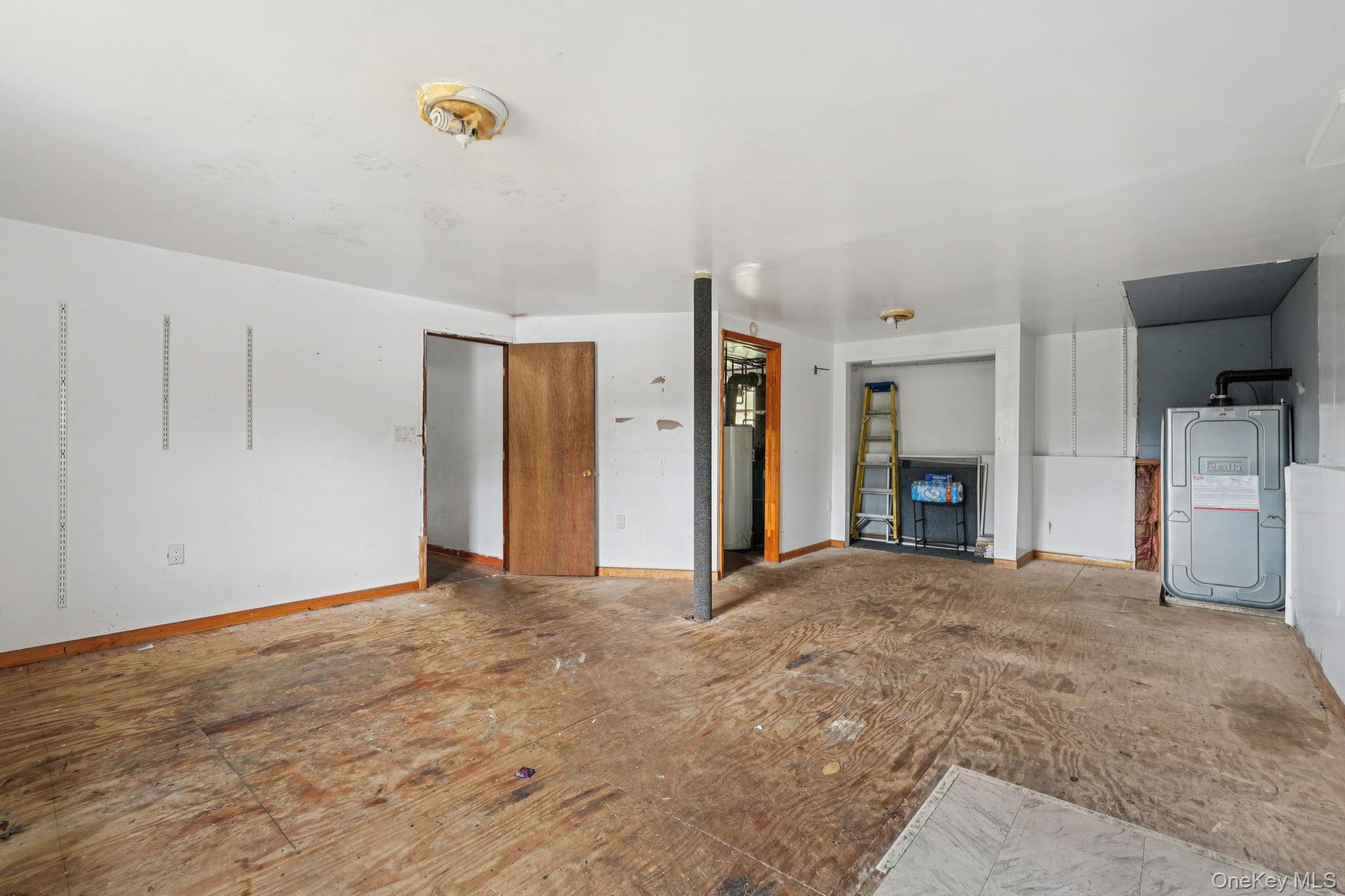 505 County Route 12, New Hampton, NY 10958