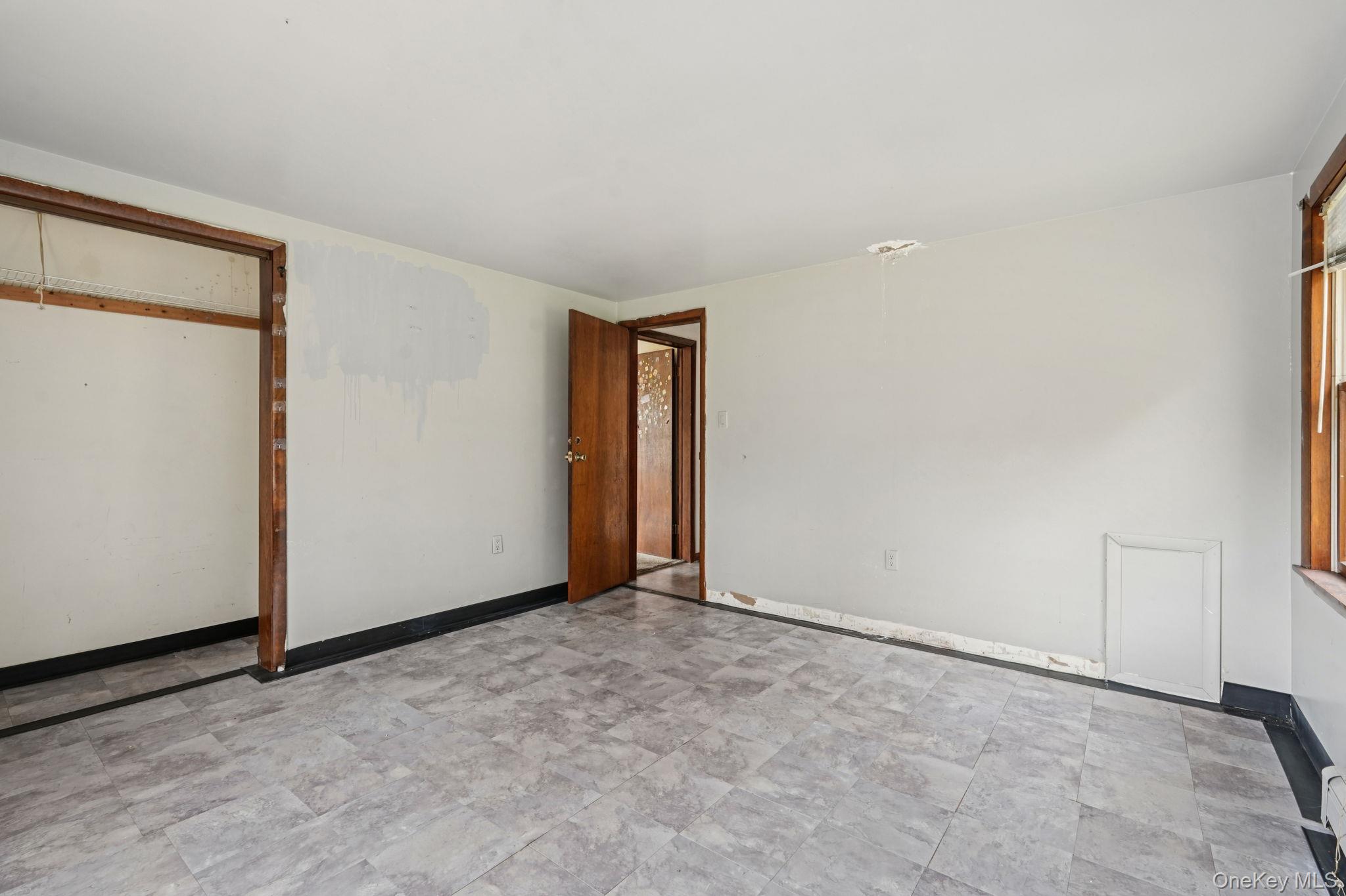 505 County Route 12, New Hampton, NY 10958