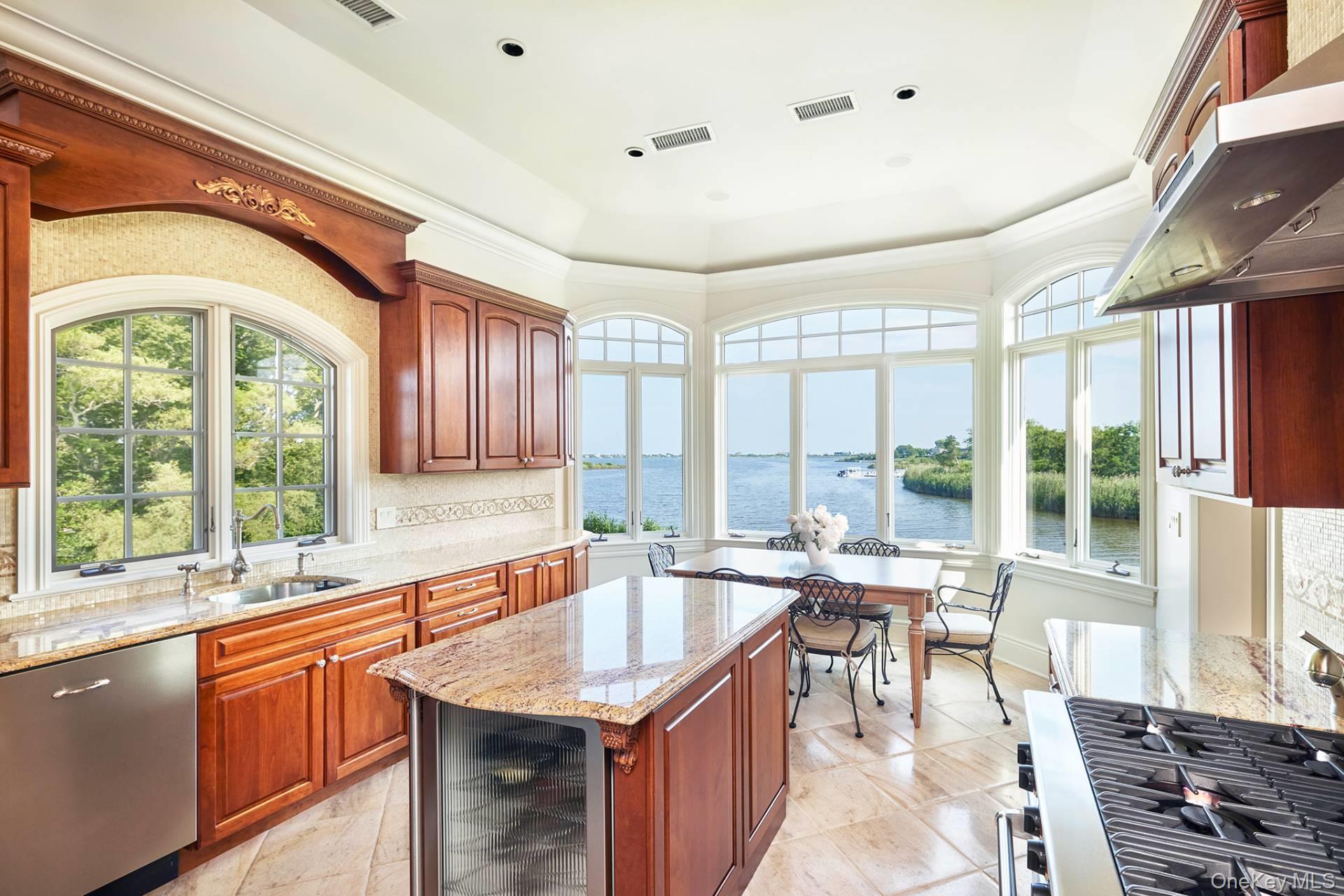 54 Cobb Isle Road, Water Mill, NY 11976