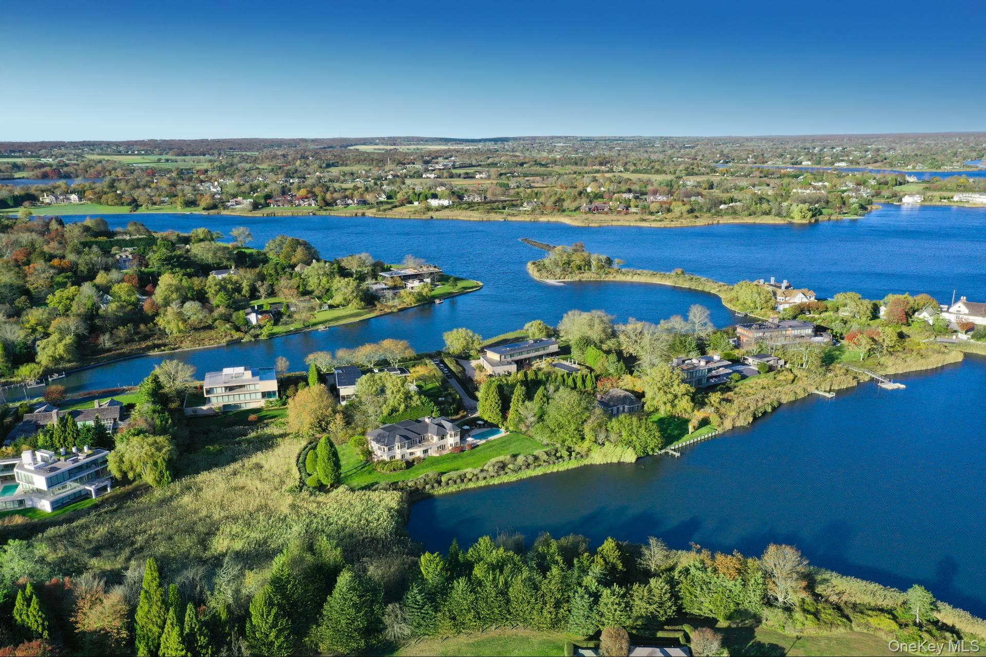 54 Cobb Isle Road, Water Mill, NY 11976