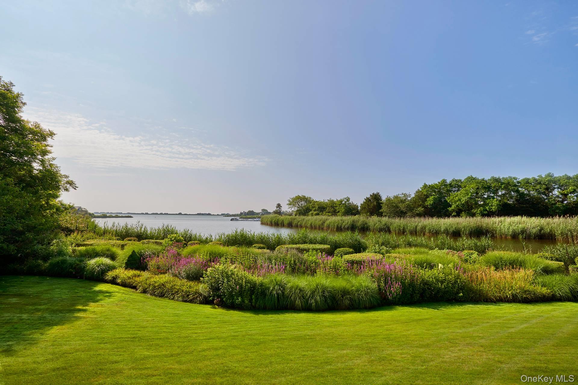 54 Cobb Isle Road, Water Mill, NY 11976