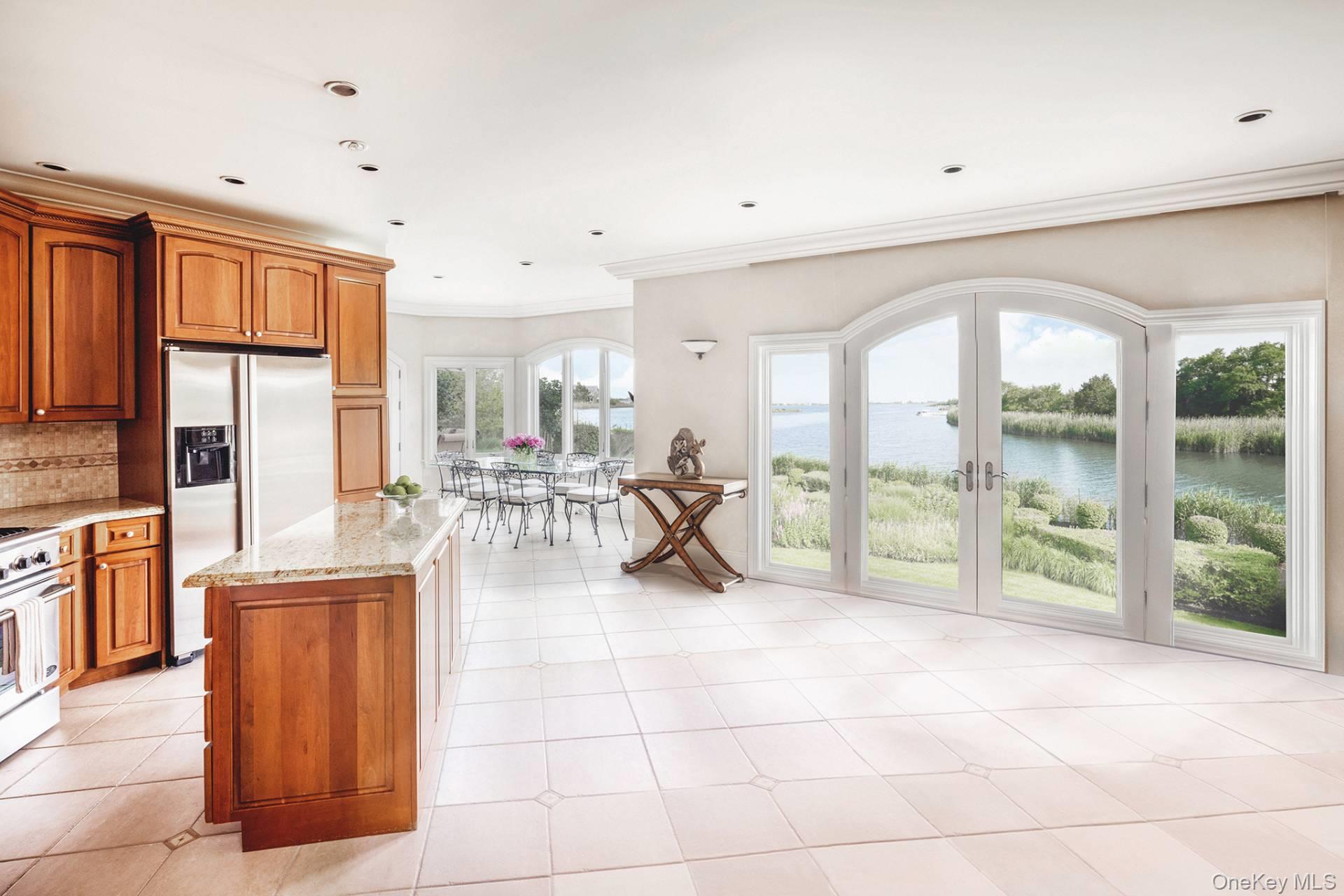 54 Cobb Isle Road, Water Mill, NY 11976