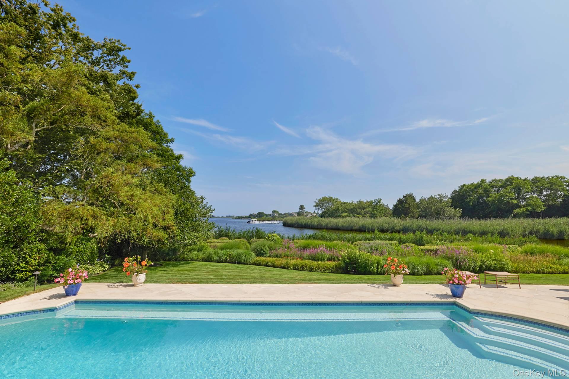 54 Cobb Isle Road, Water Mill, NY 11976