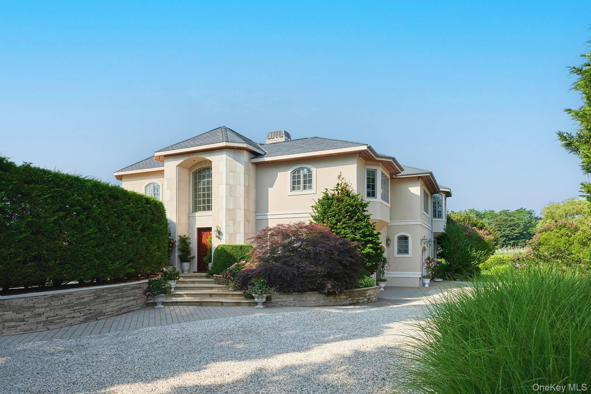 54 Cobb Isle Road, Water Mill, NY 11976