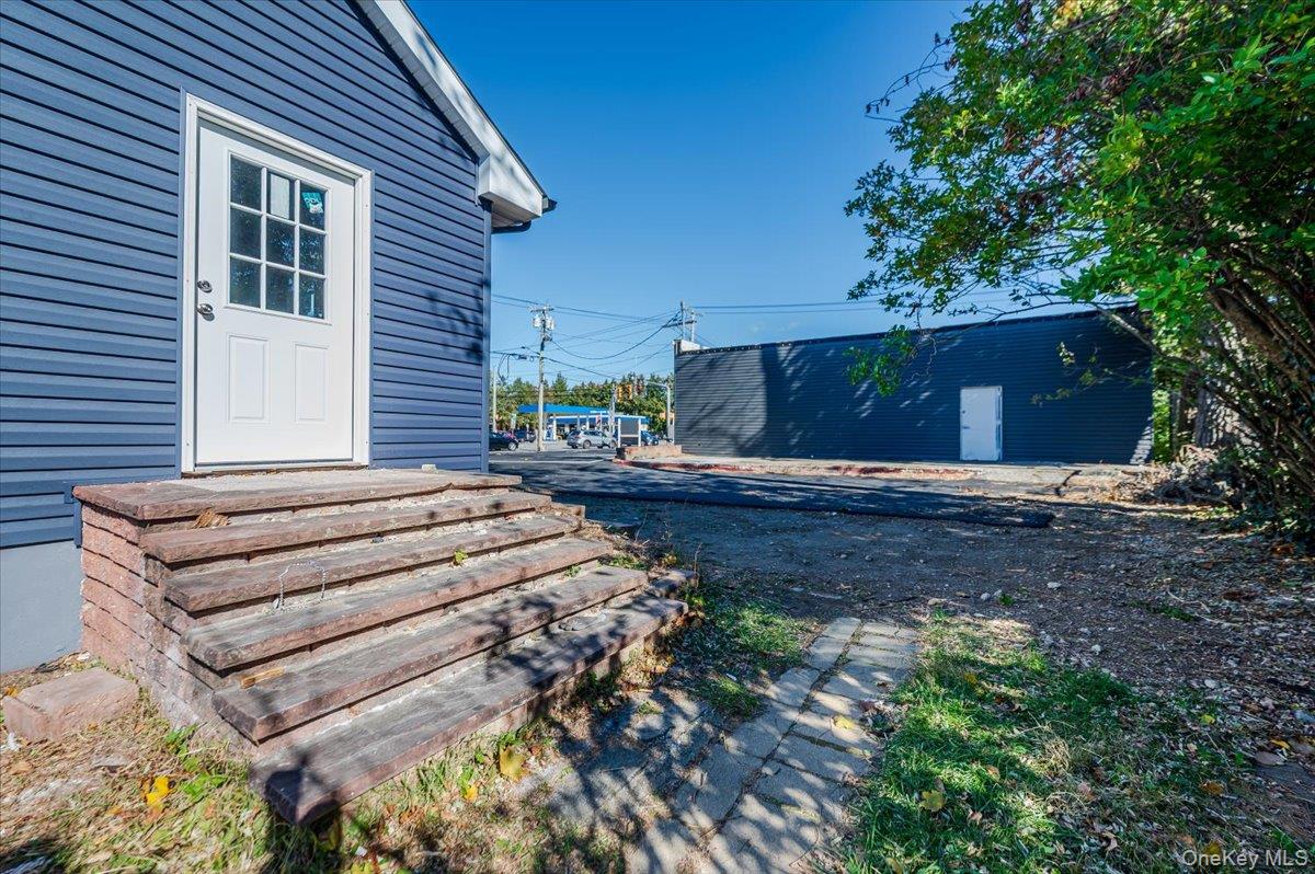 304 Larkfield Road, East Northport, NY 11731