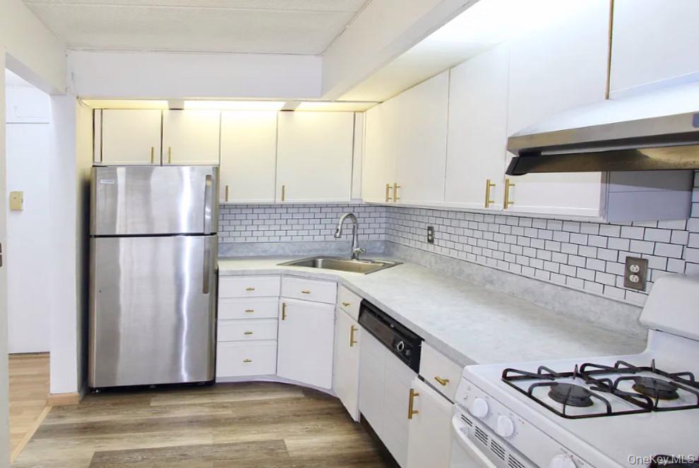 3520 147th Street # 6A, Flushing, NY 11354