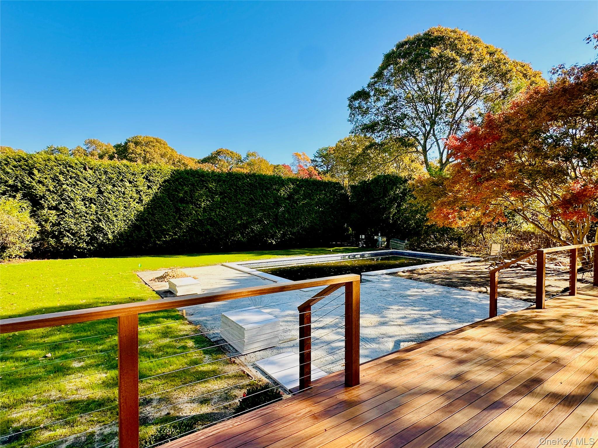 10 Ginny Lane, Hampton Bays, NY 11946