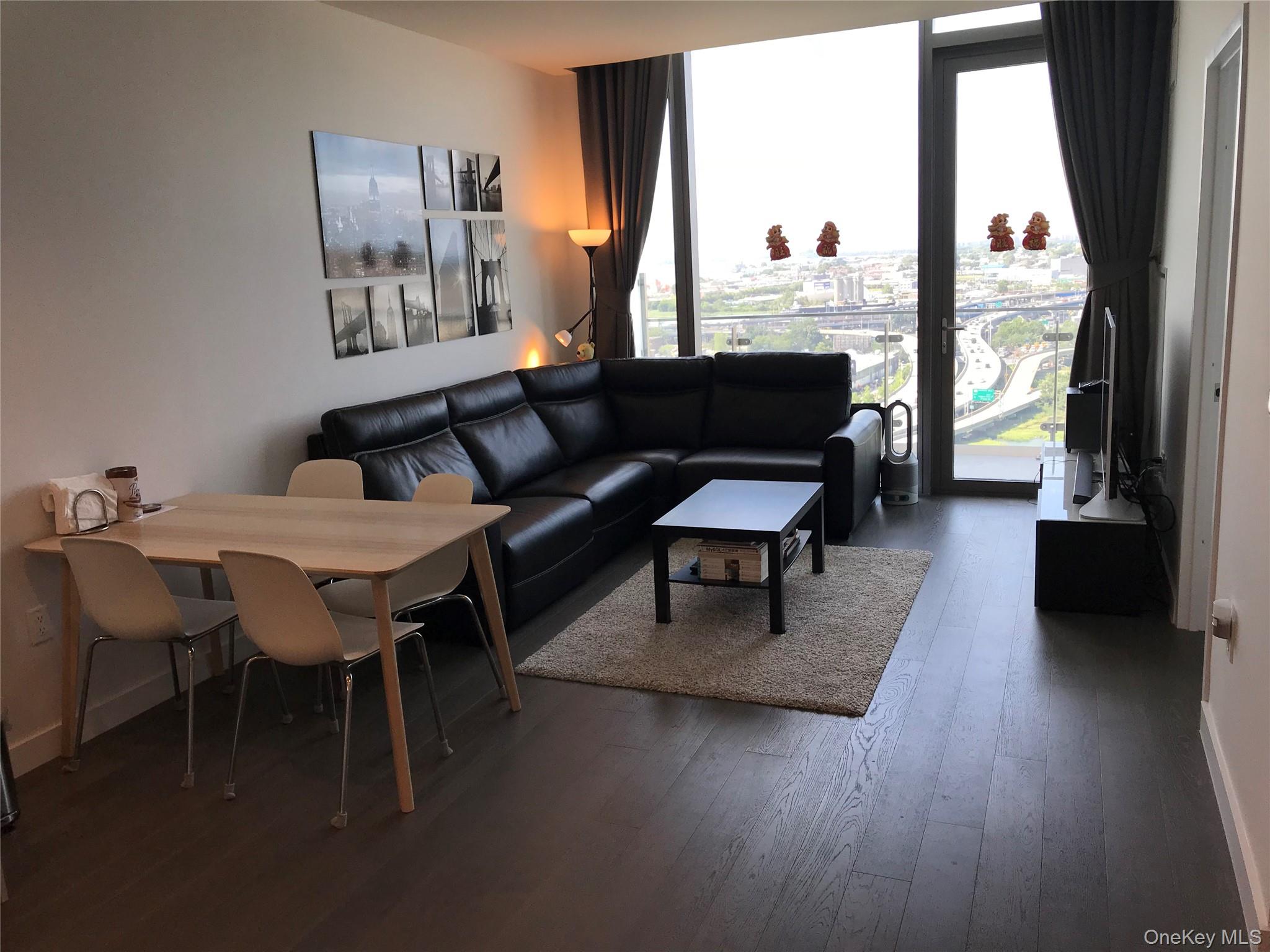 131-05 40th Road # PH1D, Flushing, NY 11354