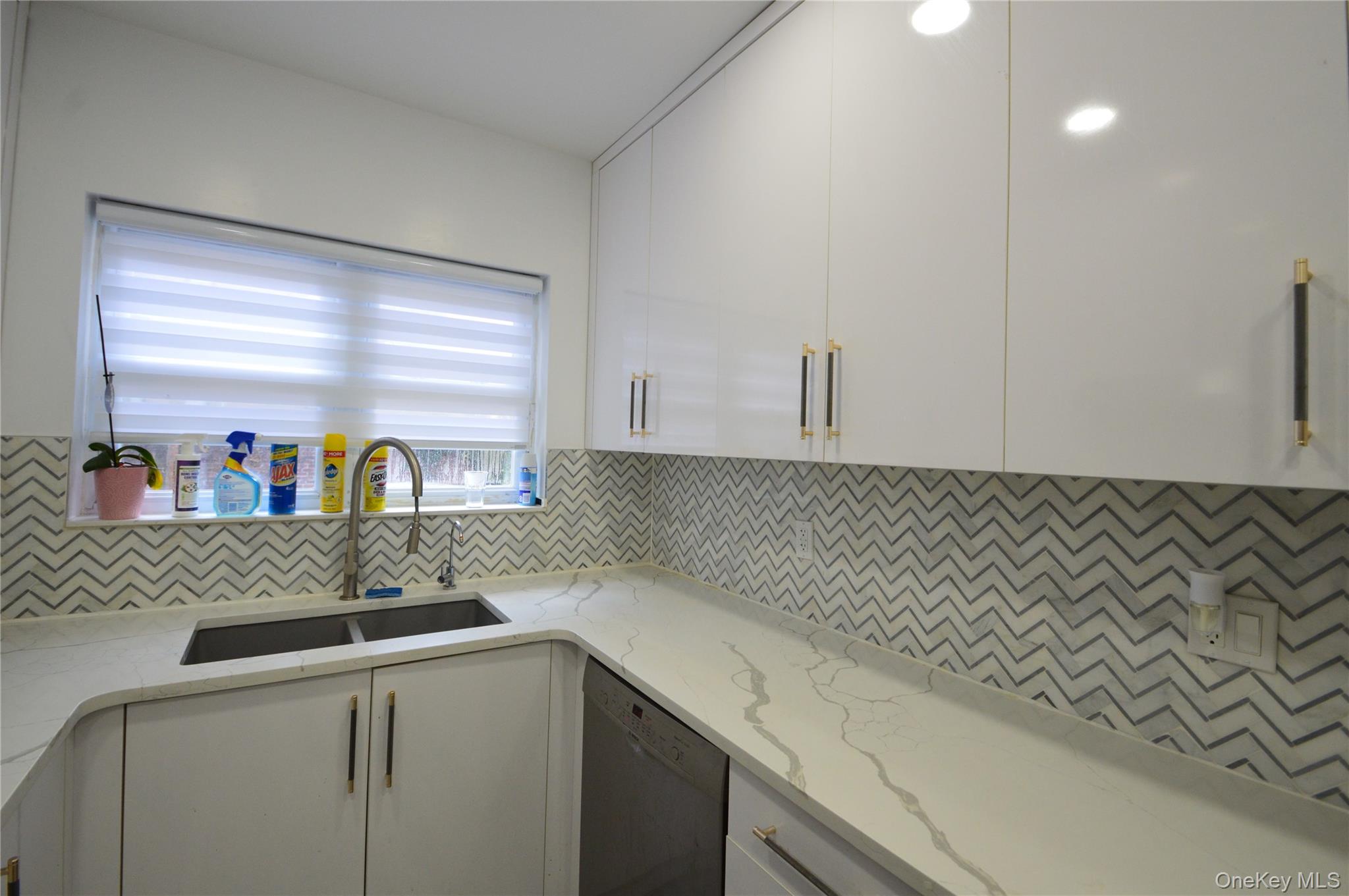 10546 65th Road, Forest Hills, NY 11375