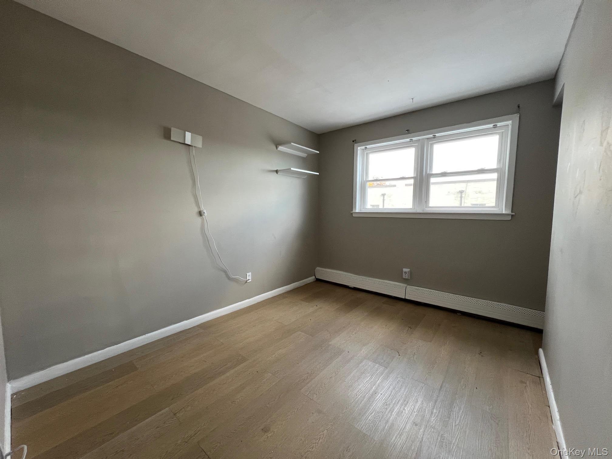 1313 Jericho Turnpike # Front Apt, New Hyde Park, NY 11040